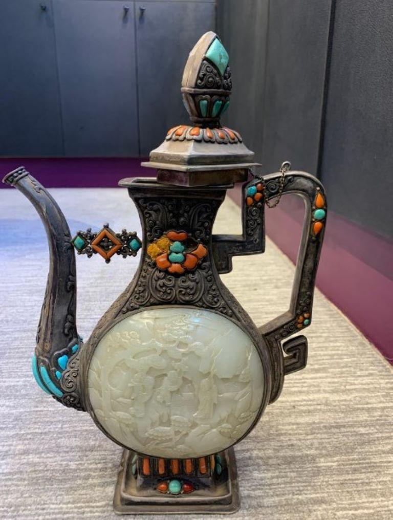 Sehr beeindruckende große mongolische Jade-Vase in Großformat im Angebot 9