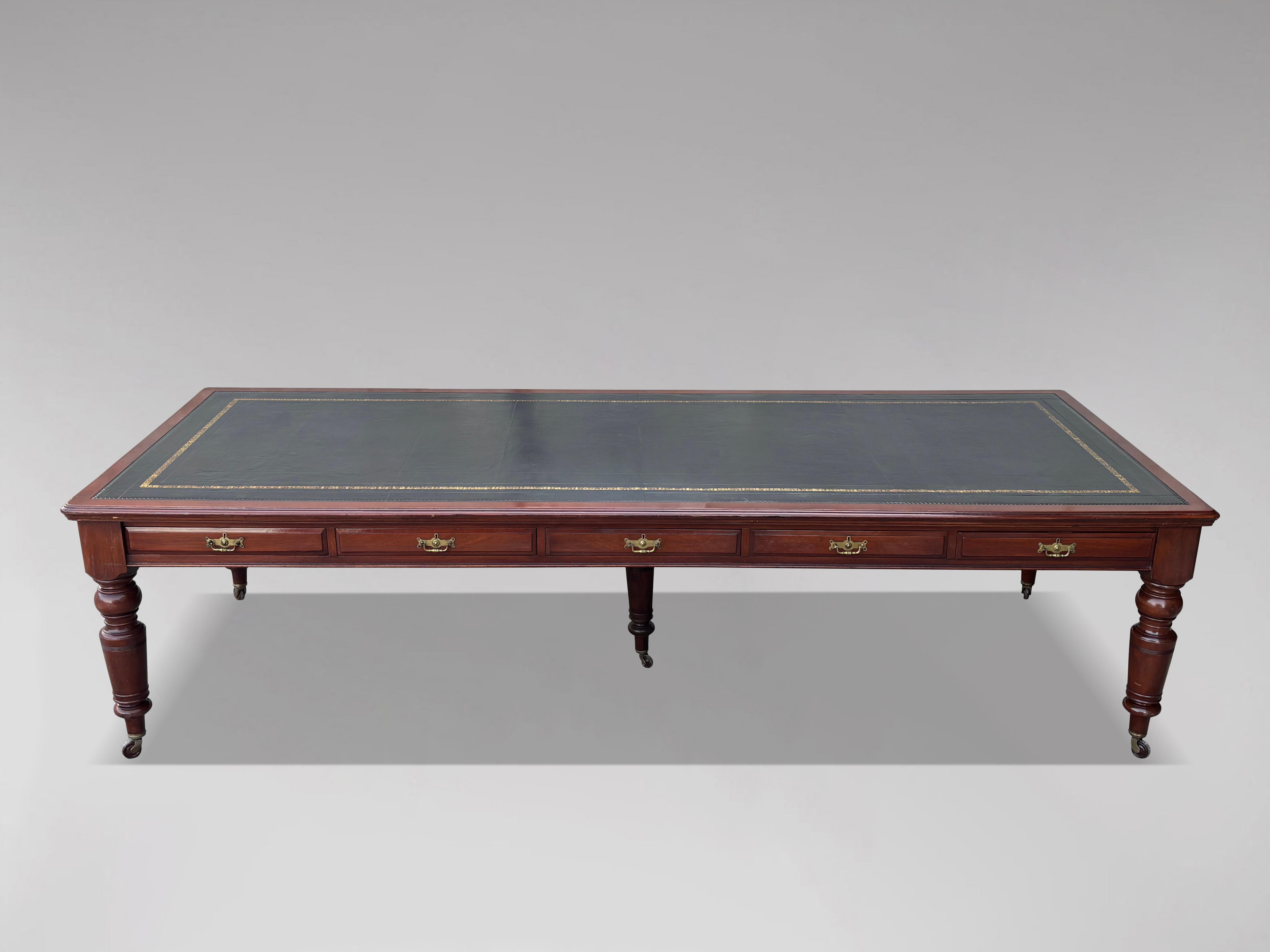 Très impressionnante table de conférence en acajou du milieu du 19e siècle de l'époque victorienne en vente 5