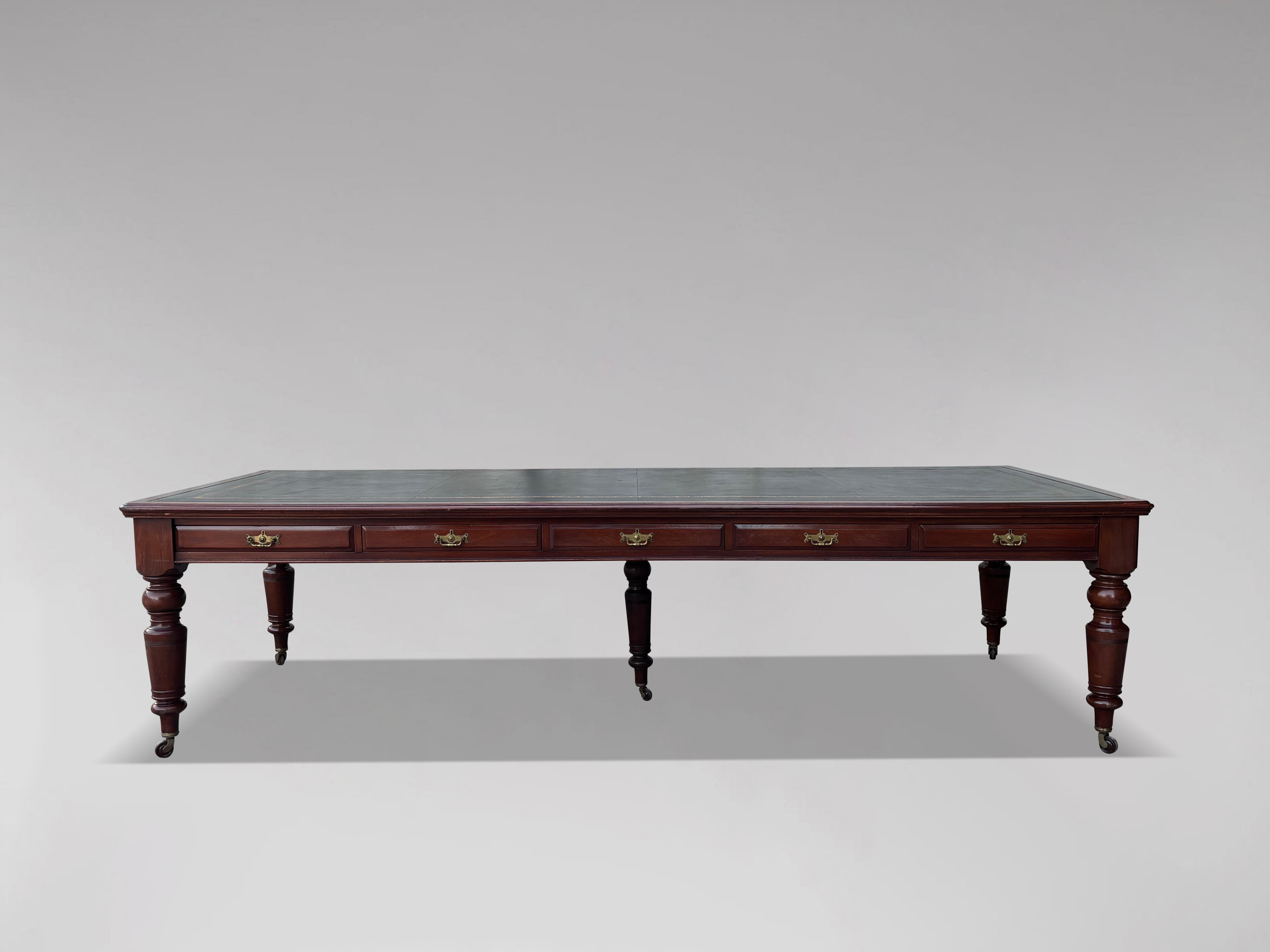 Très impressionnante table de conférence en acajou du milieu du 19e siècle de l'époque victorienne en vente 7