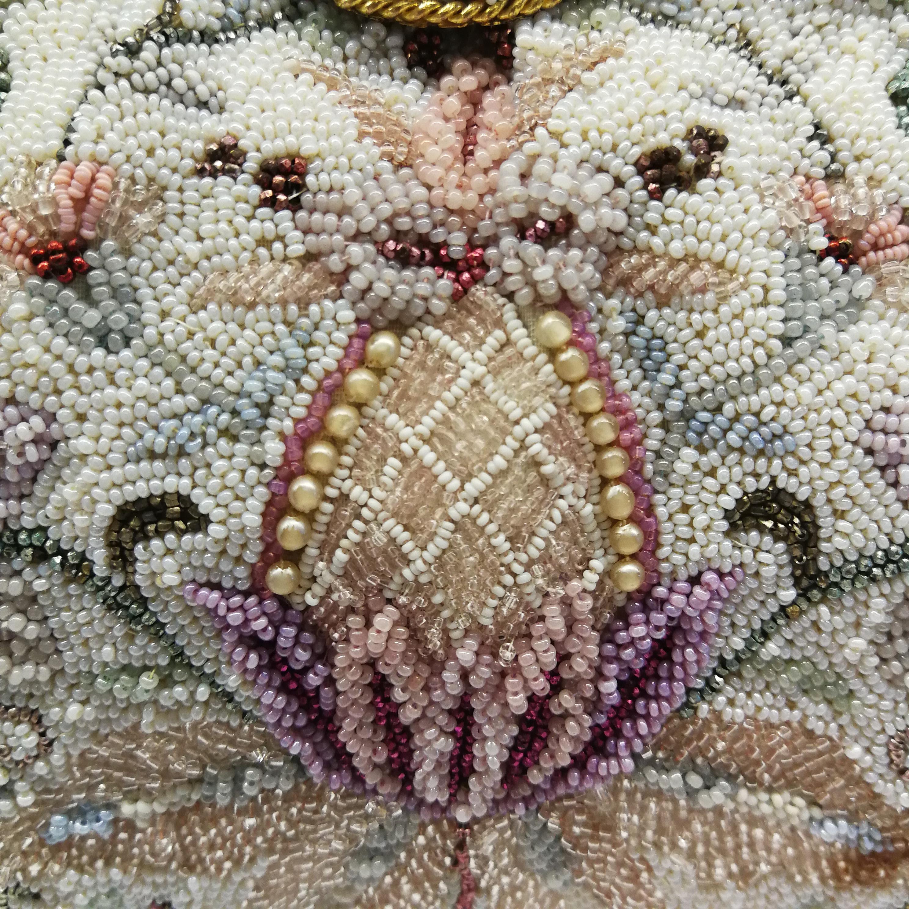 Very intricate micro-bead handbag with 'floral' design', Capion, Paris, 1950s In Good Condition In Greyabbey, County Down