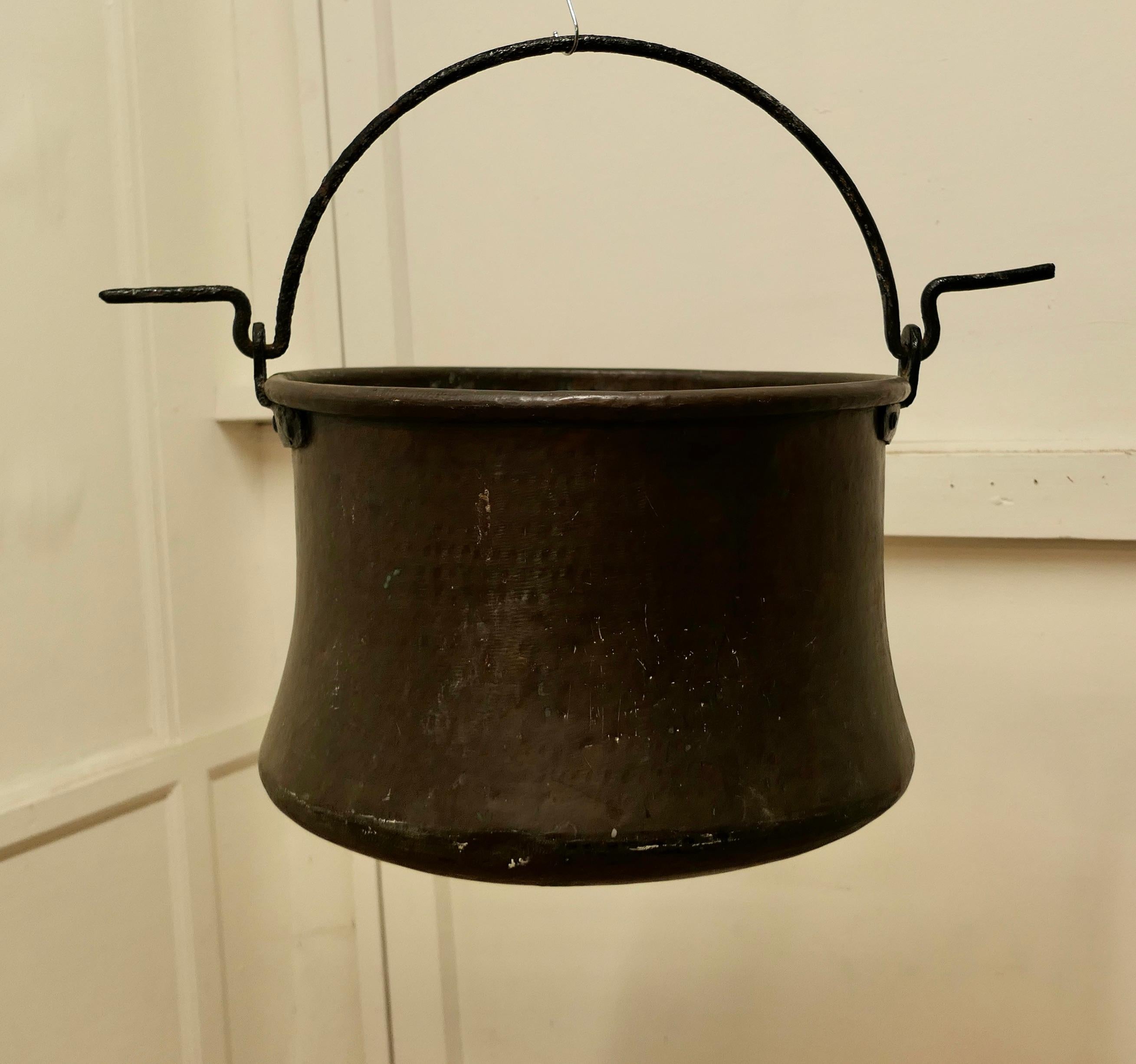 Very Large 18th Century Brass Cooking Pot, Cauldron In Good Condition For Sale In Chillerton, Isle of Wight
