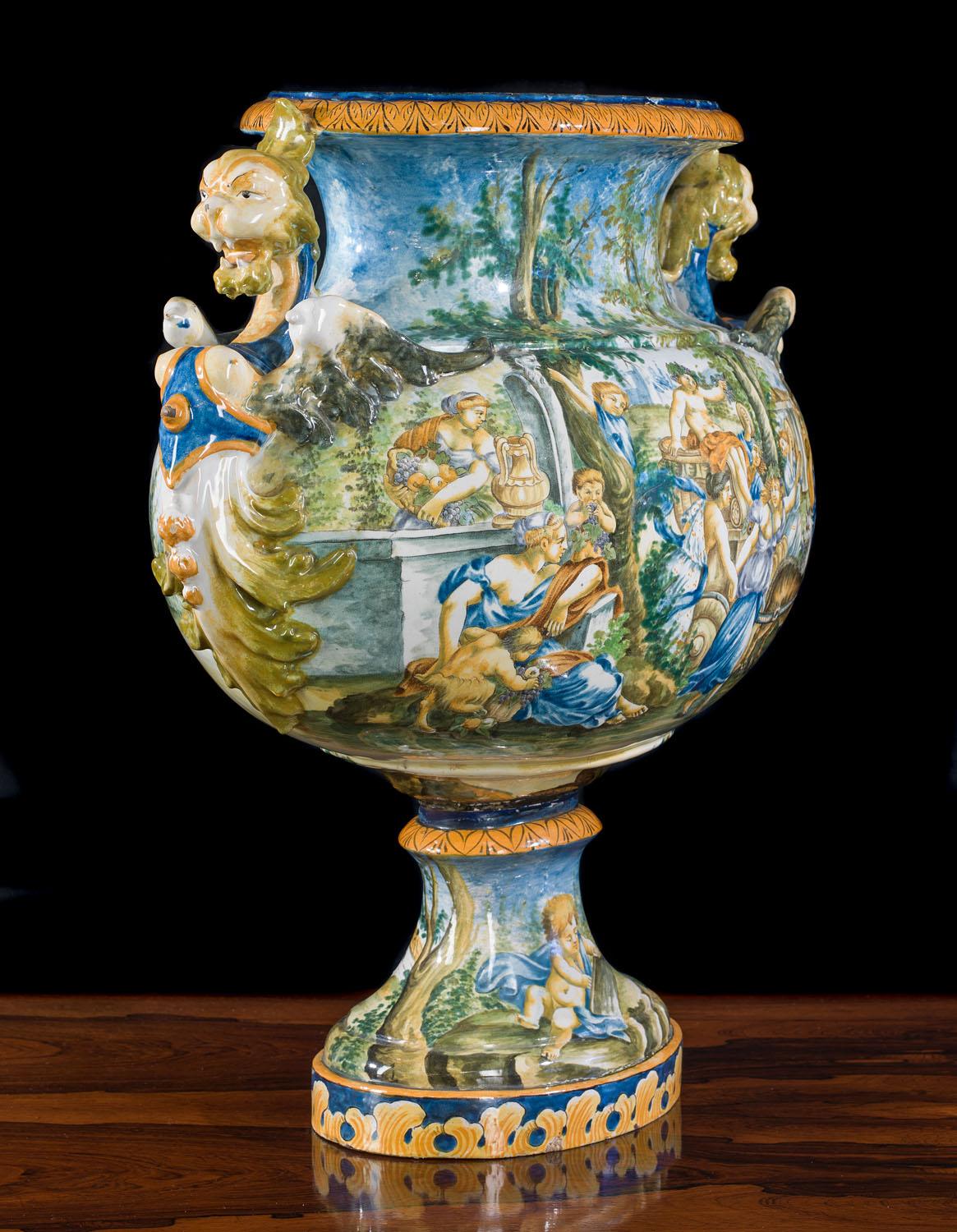 Hand-Painted Very Large 19th Century Italian Maiolica Hand Painted Vase For Sale