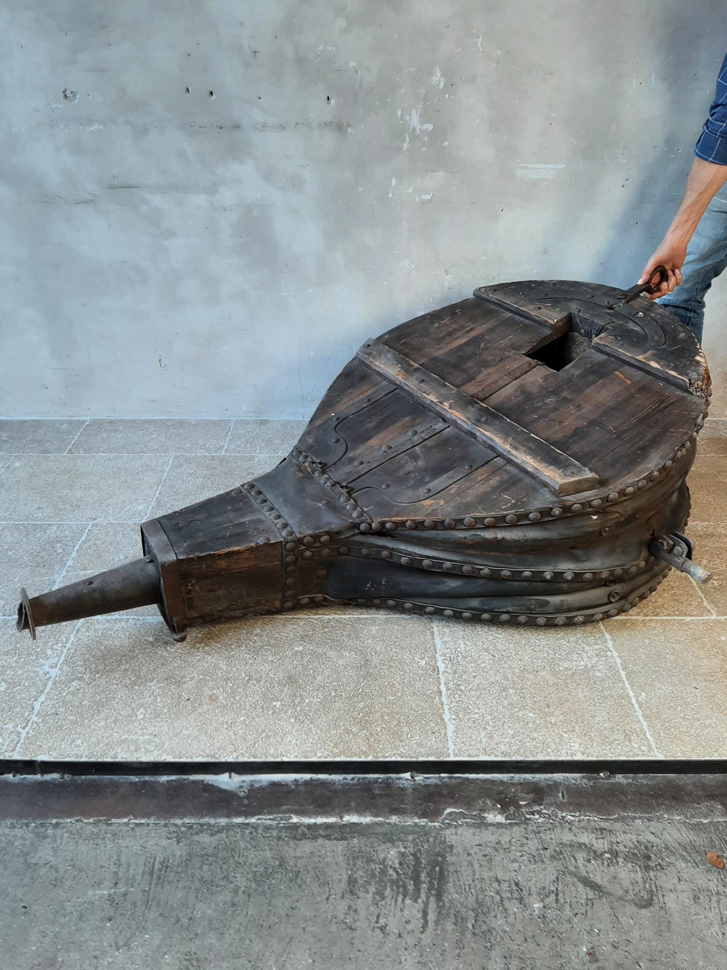 Very Large 19th Century Leather, Wrought Iron and Pine Blacksmith Bellows For Sale 9