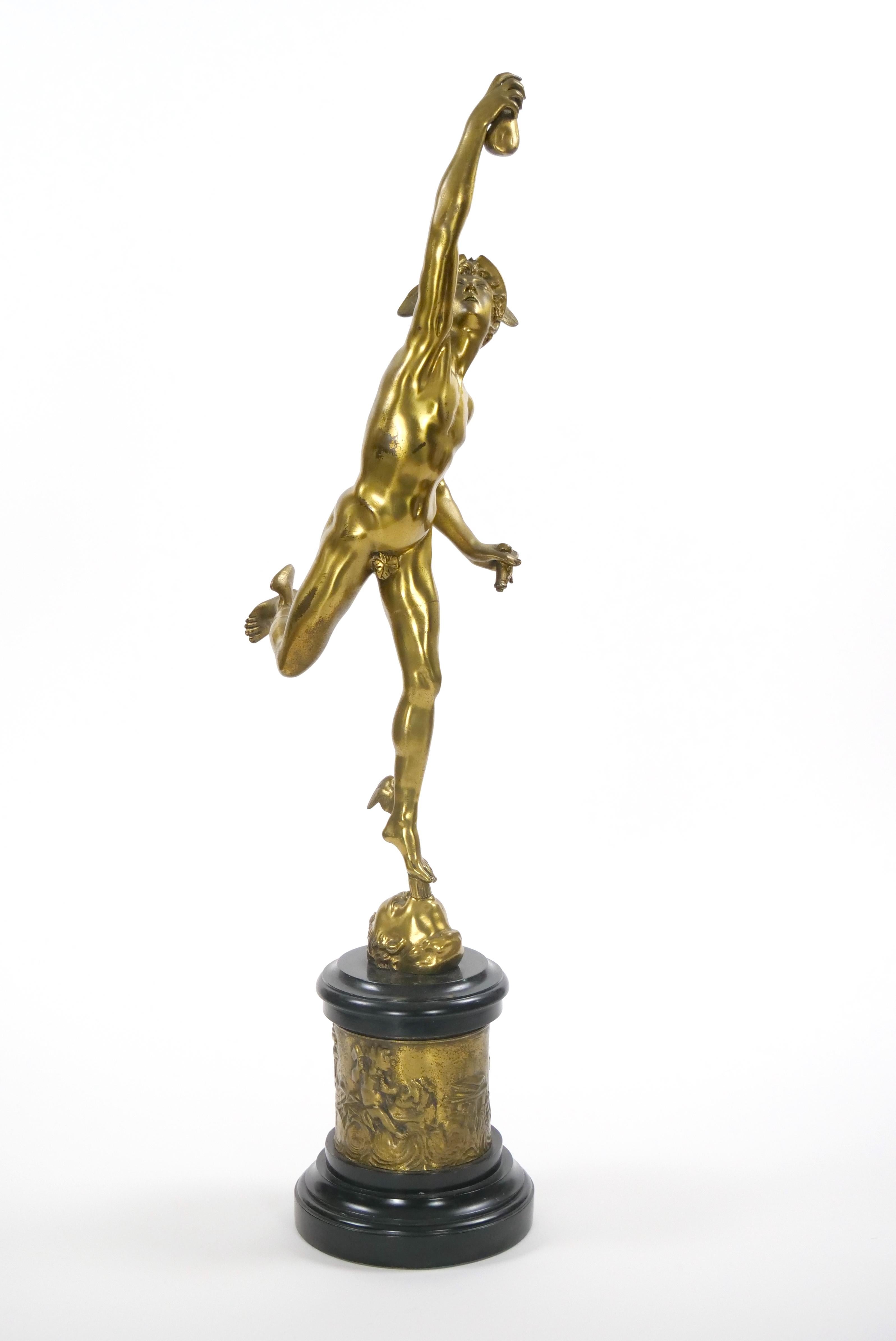 Figura di Mercurio in bronzo dorato patinato molto grande del XIX secolo in vendita 6