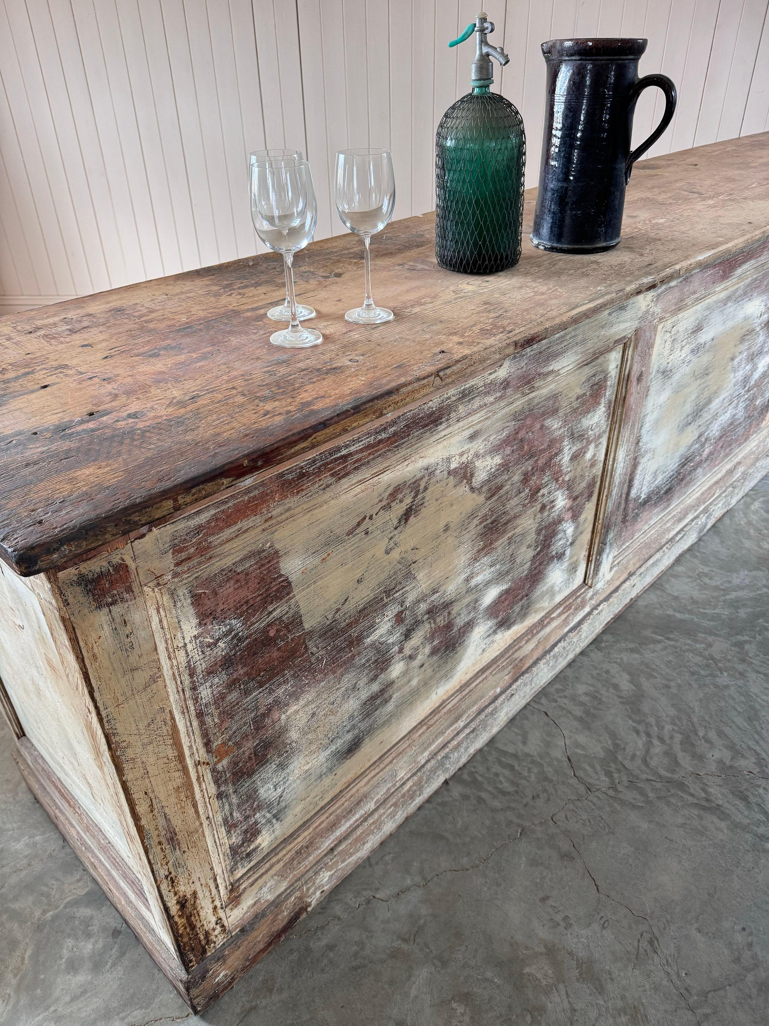 Credenza/Contatore/Banco di cassetti molto grande del XIX secolo in vendita 6