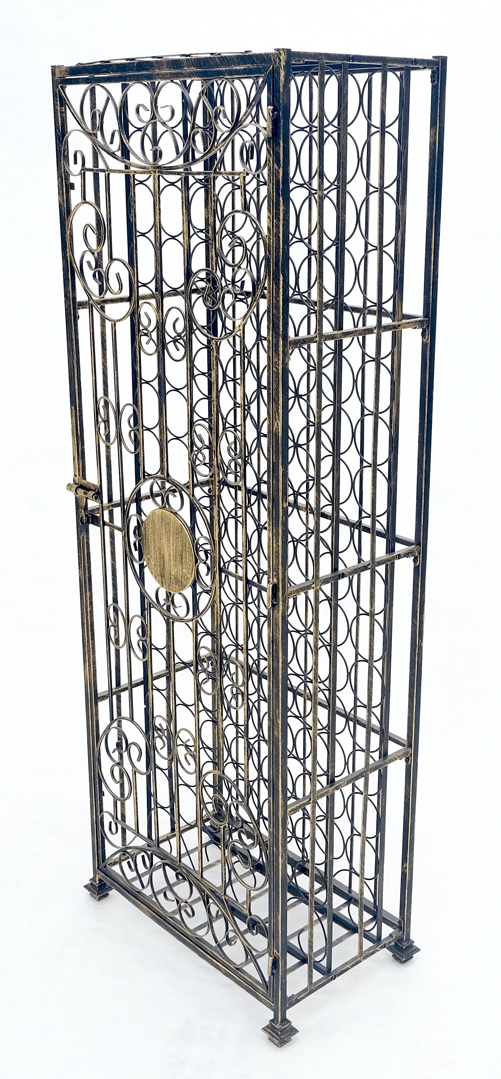 Very Large 96 Bottles Cage Shape Wine Rack Locker Wrought Iron in vendita 6
