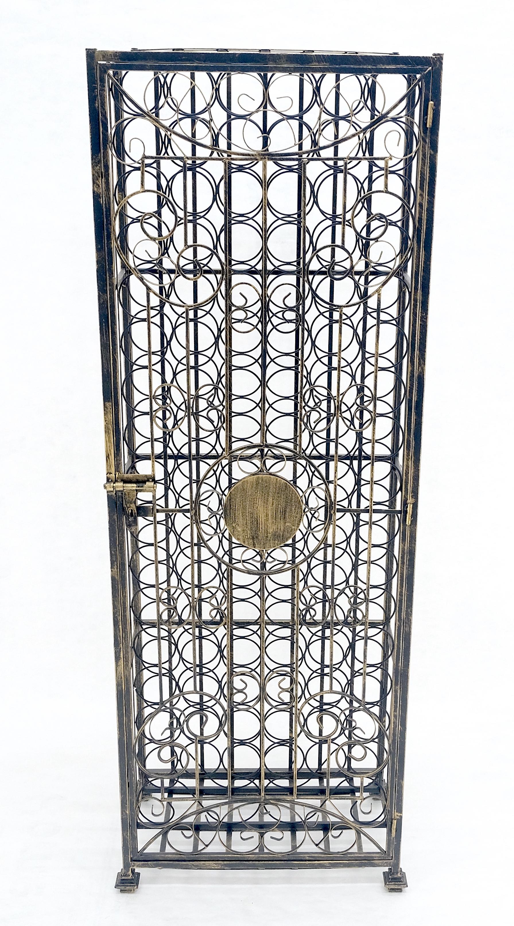 Mid-Century moderno Very Large 96 Bottles Cage Shape Wine Rack Locker Wrought Iron in vendita