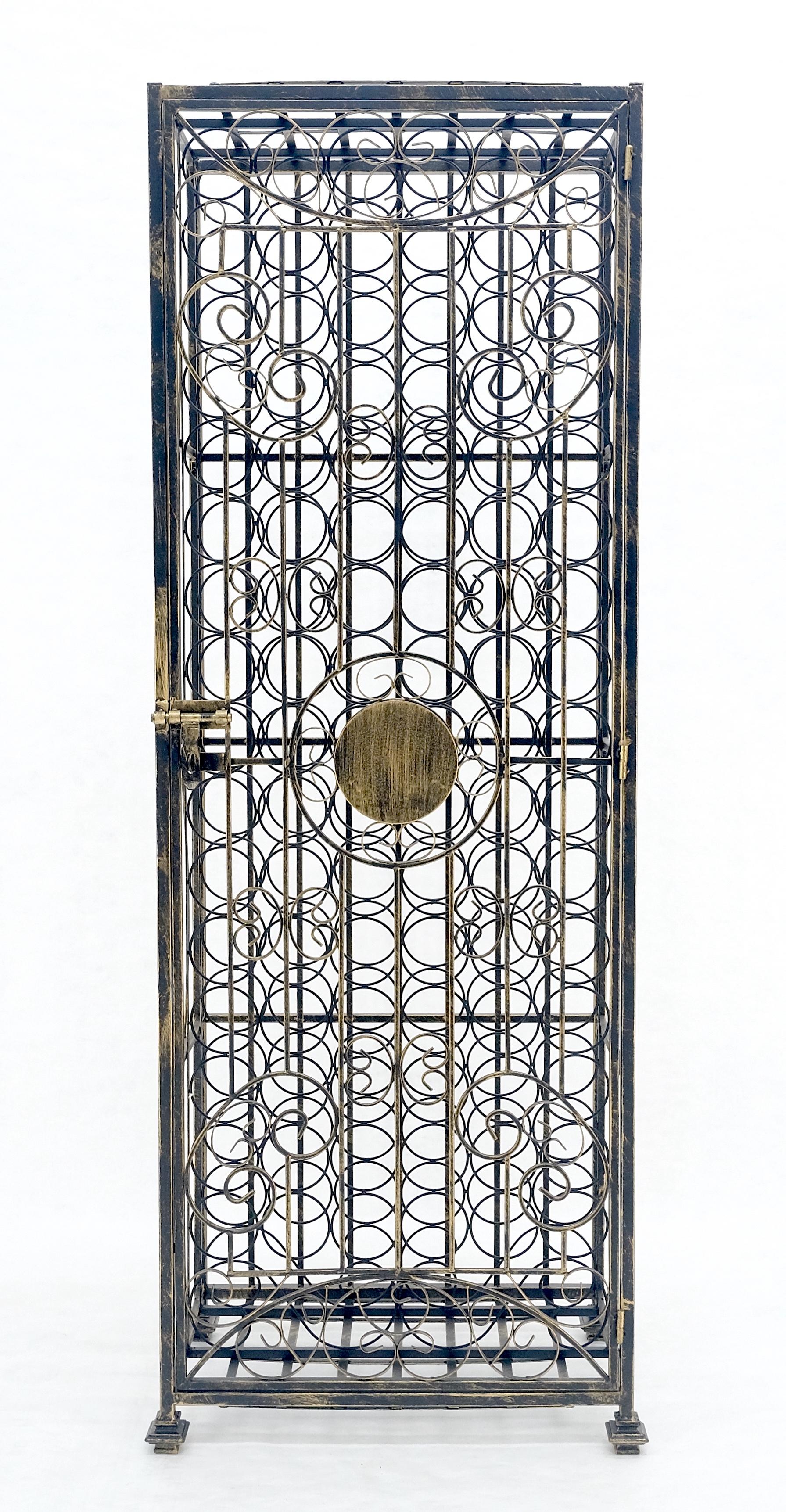 Laccato Very Large 96 Bottles Cage Shape Wine Rack Locker Wrought Iron in vendita