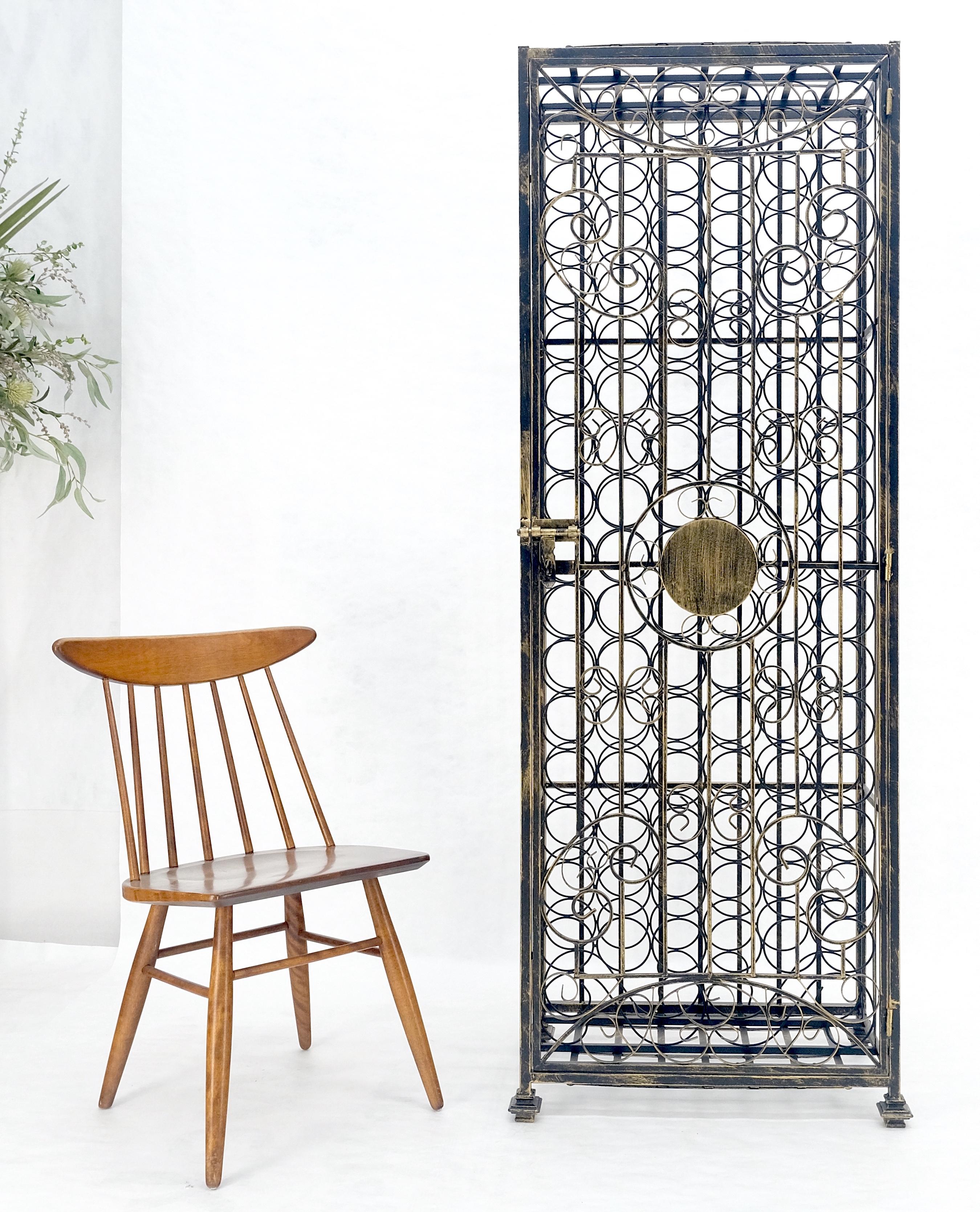 Very Large 96 Bottles Cage Shape Wine Rack Locker Wrought Iron in vendita 2