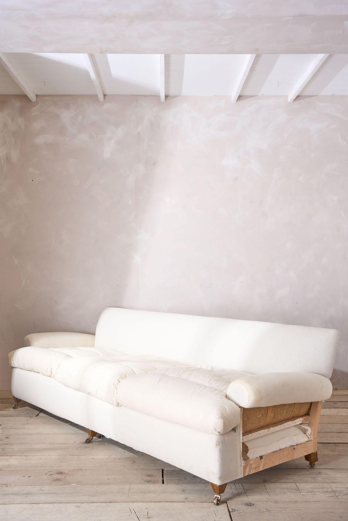 Sehr großes und bequemes Landhaus-Sofa, das von Harrods (20. Jahrhundert)