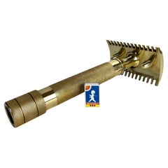 Very large and heavy razor in solid brass for advertising from the 1920s-1940s