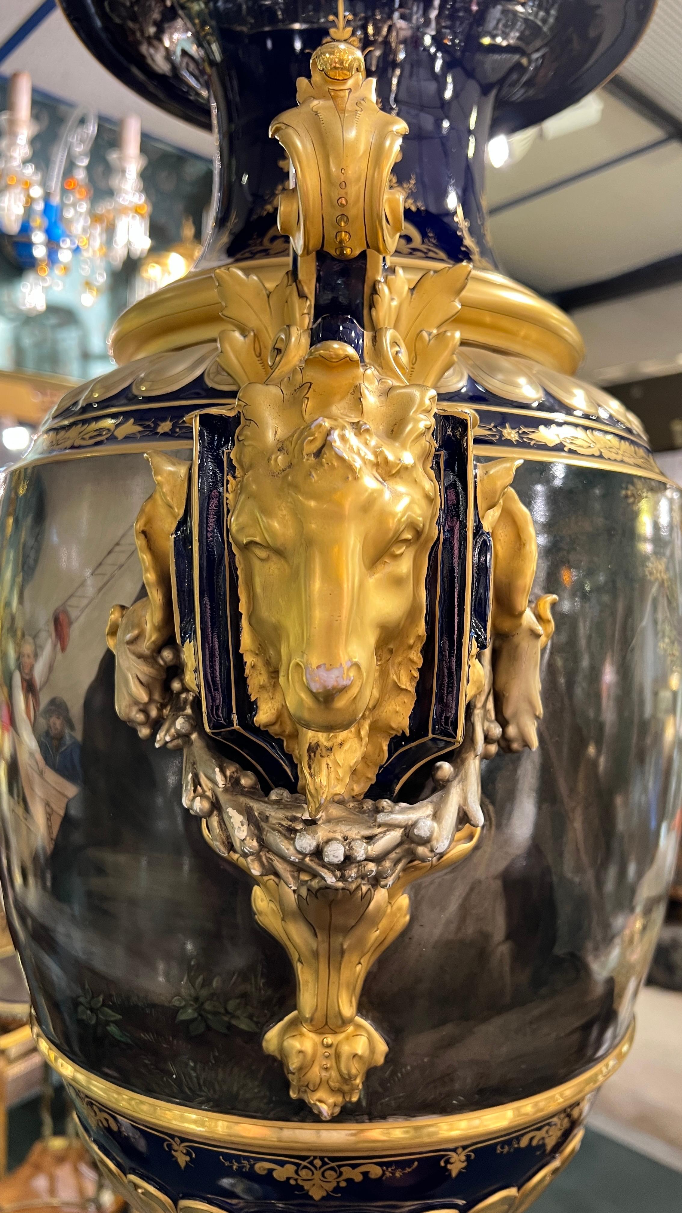 very large and Impressive 19 century Vienna Style Porcelain Vase in vendita 6