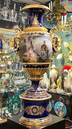 sehr große und beeindruckende Porzellanvase im Wiener Stil des 19.