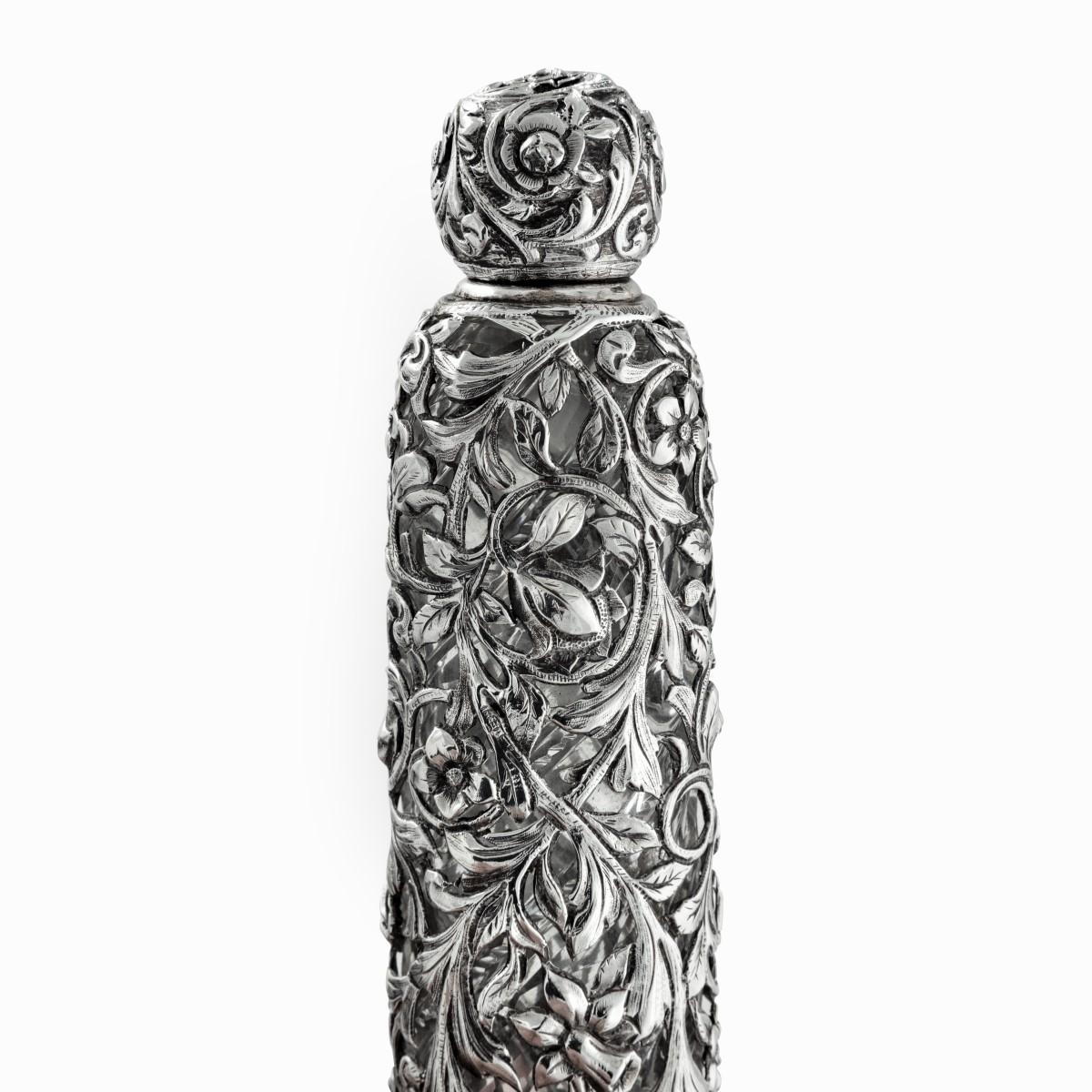 Very Large and Rare Late 19th Century Silver Covered Double Ended Scent Bottle For Sale 1