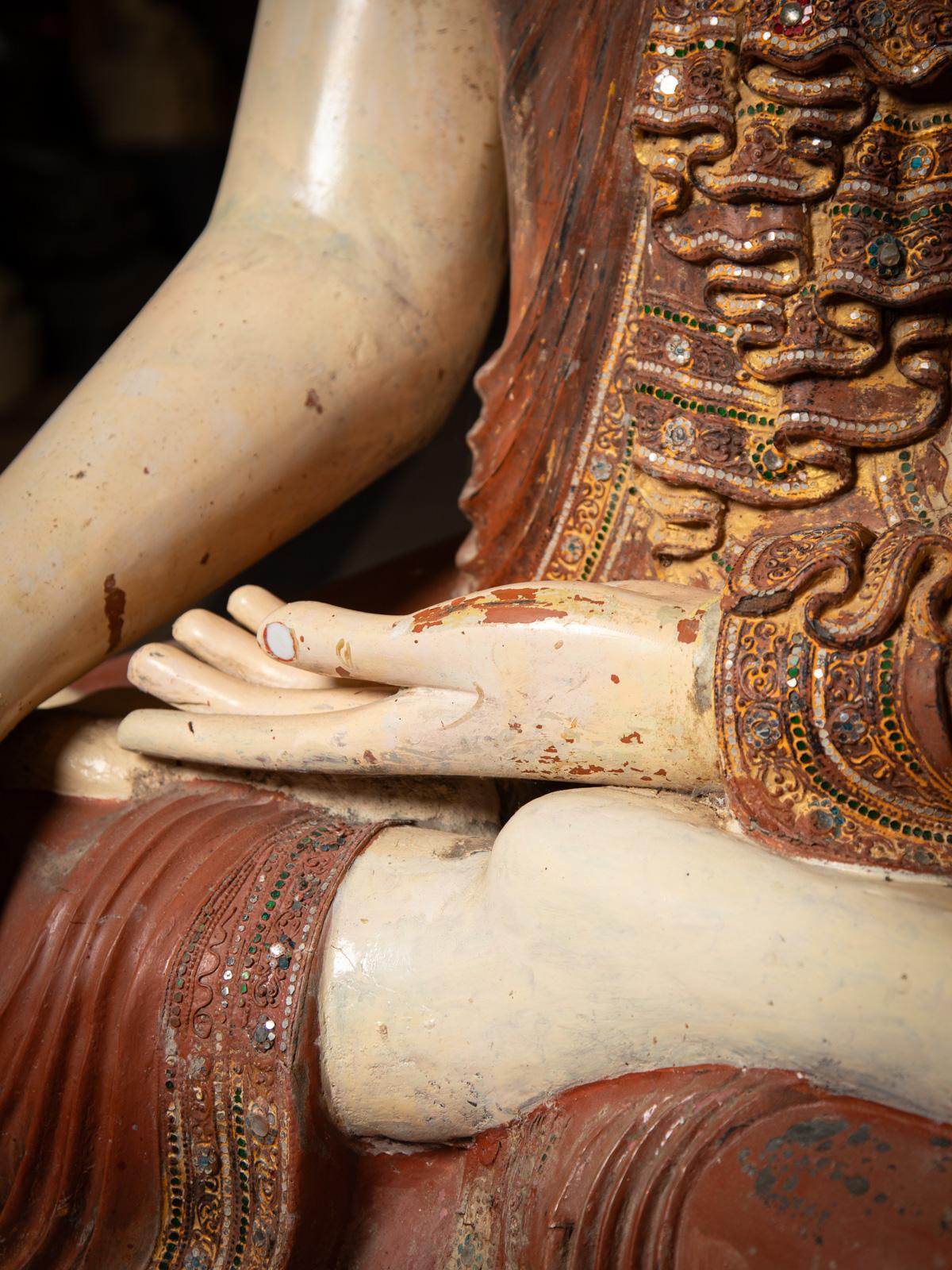 Très grande et spéciale statue de Bouddha ancien de Birmanie en vente 7