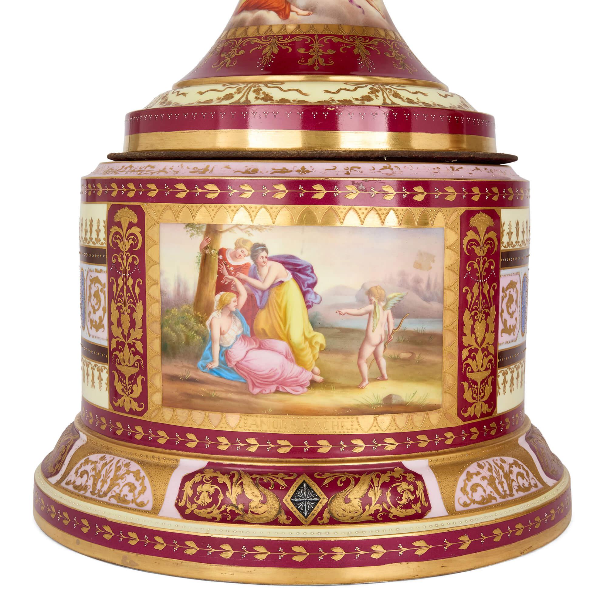 Jarrones antiguos de porcelana pintada austriaca mitología Royal Vienna muy grandes Porcelana en venta