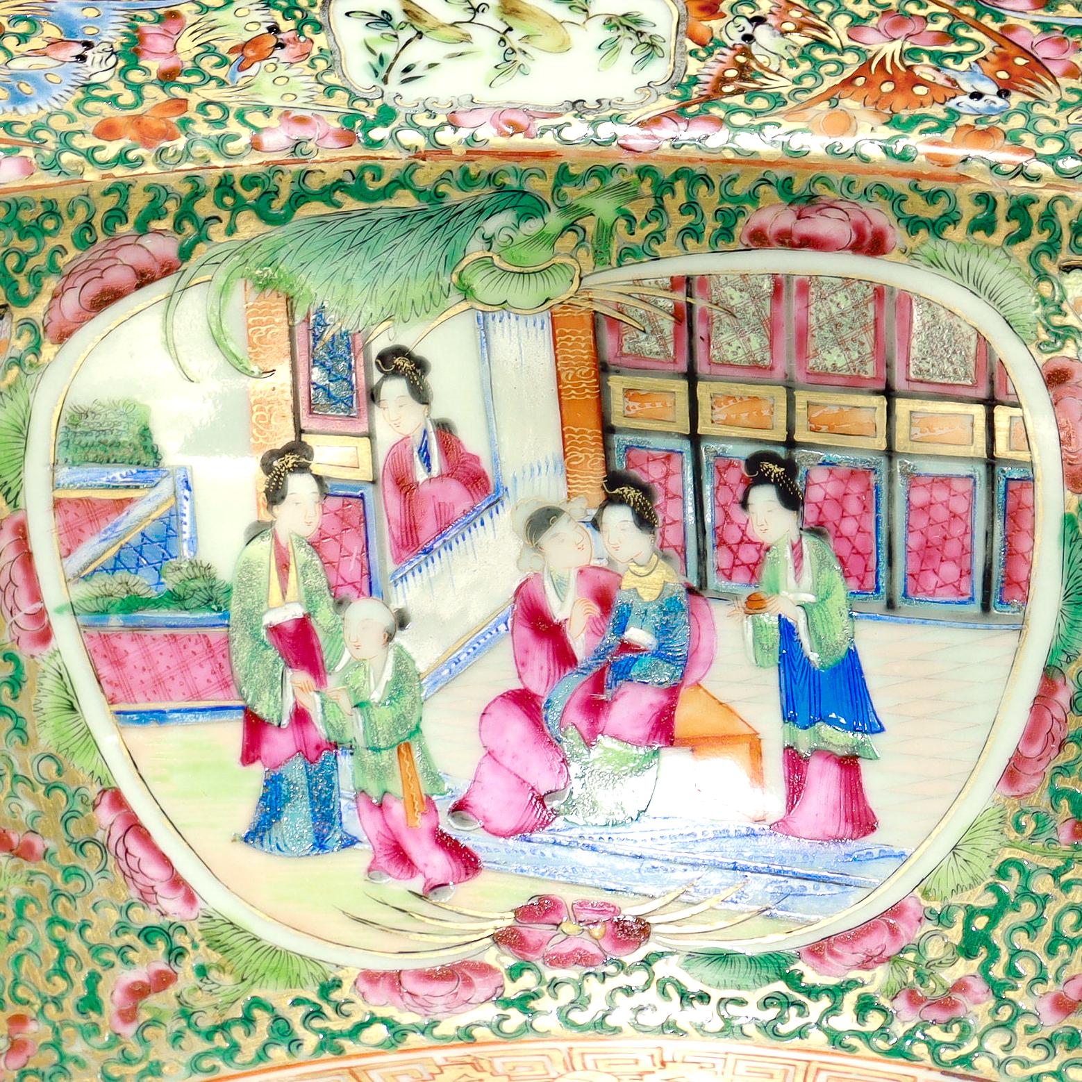 Très grand bol ou bassin antique chinois à médaillon rose de la période Qing en vente 6