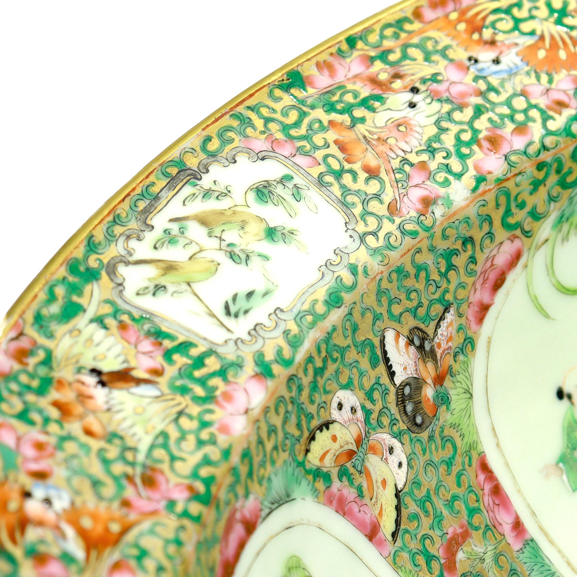 Très grand bol ou bassin antique chinois à médaillon rose de la période Qing en vente 9