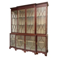 Armario librería muy grande de caoba marrón con metal dorado continental antiguo