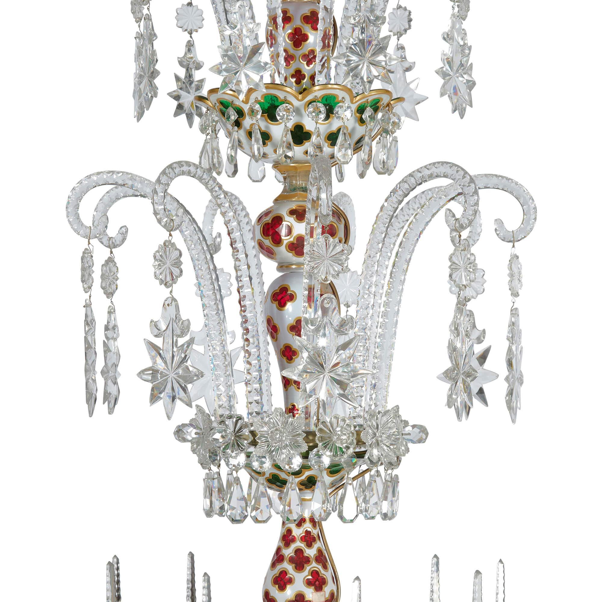 Muy Grande Antique French Vidrio Superpuesto Blanco Oro Verde Rojo Araña Baccarat Francés en venta