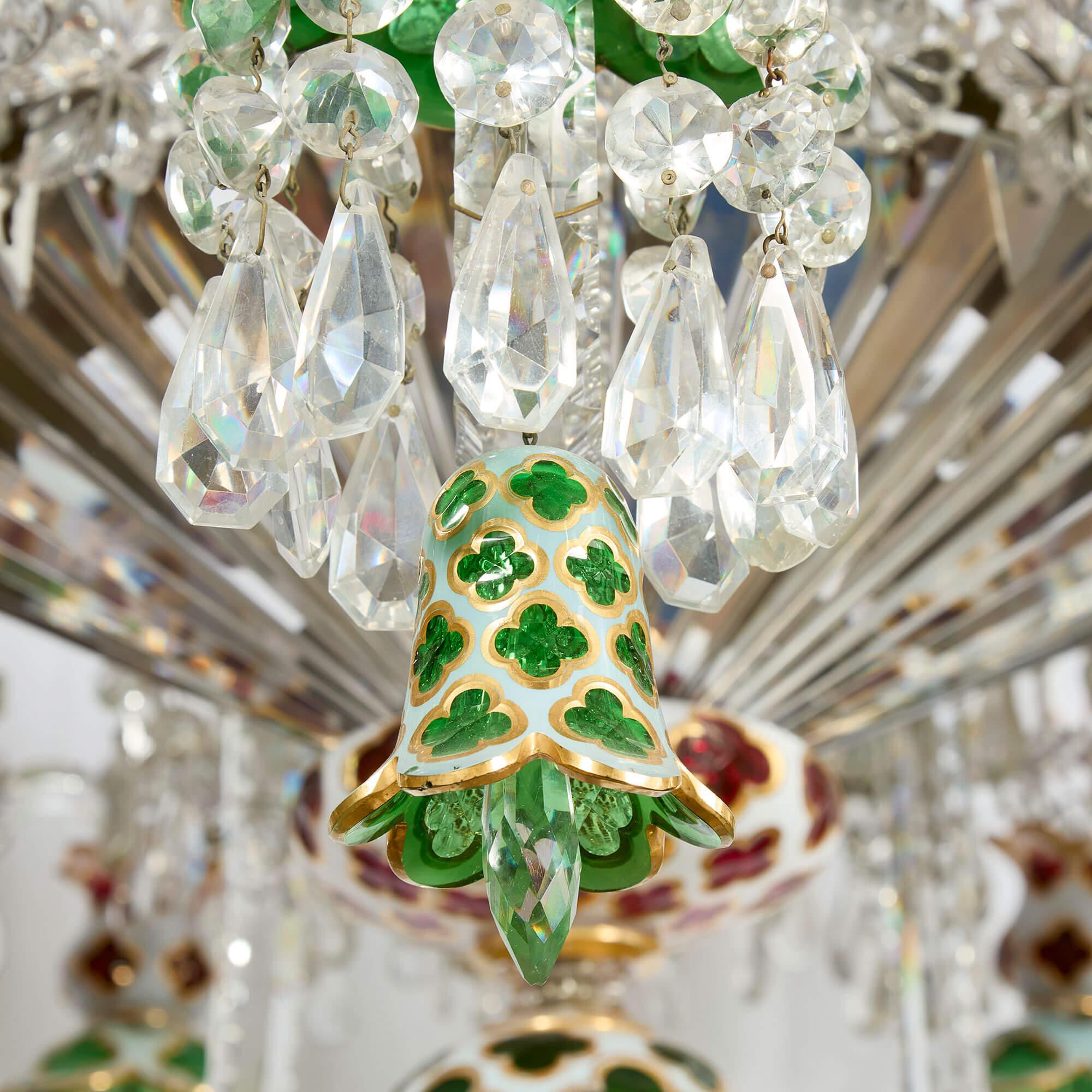 Muy Grande Antique French Vidrio Superpuesto Blanco Oro Verde Rojo Araña Baccarat en Bueno estado para la venta en London, GB