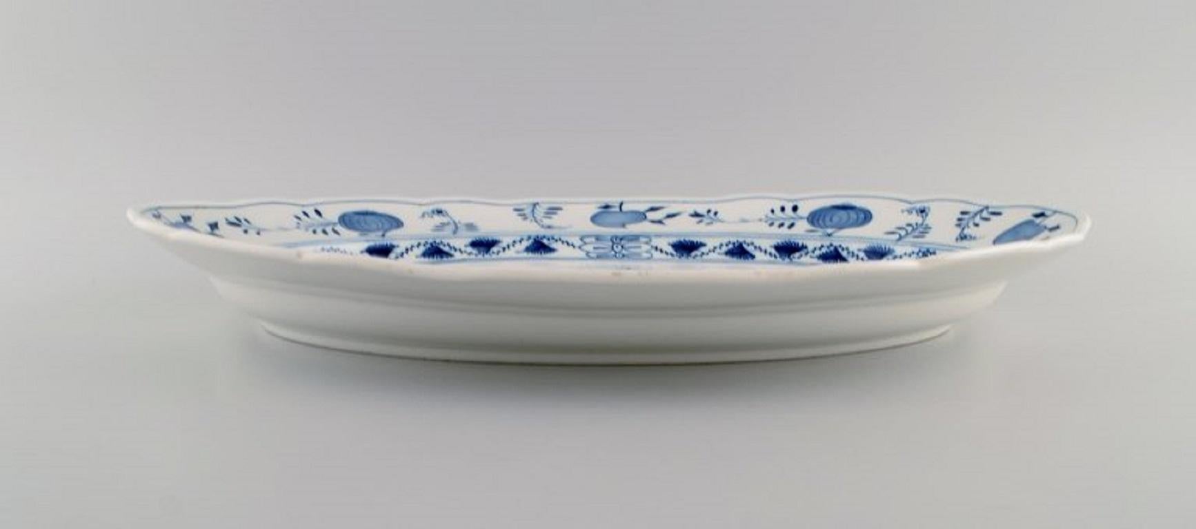 19th Century Very Large Antique Meissen Blue Onion Serving Dish in Hand-Painted Porcelain