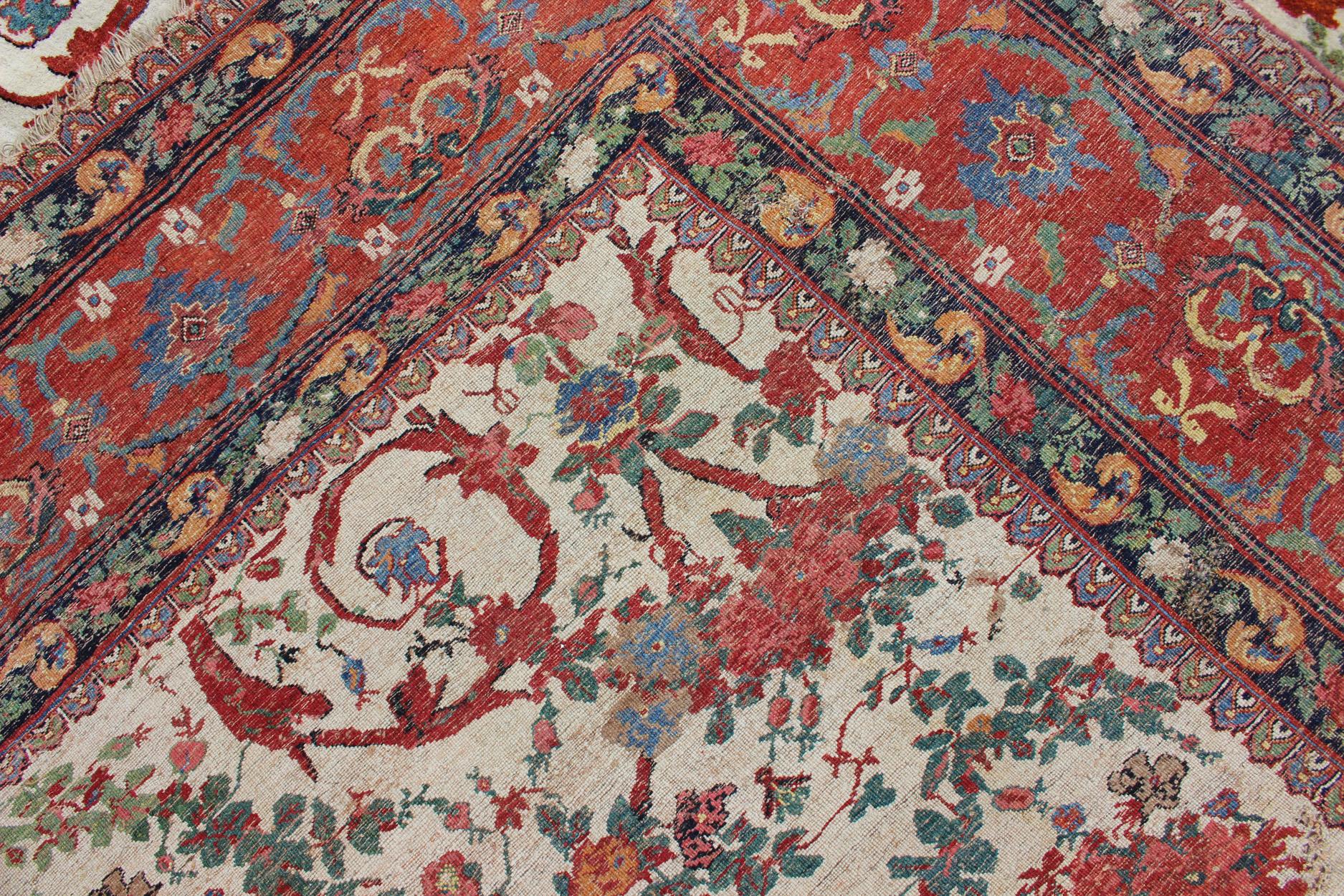 Très grand tapis persan ancien Bidjar à fond ivoire et multicolore en vente 5
