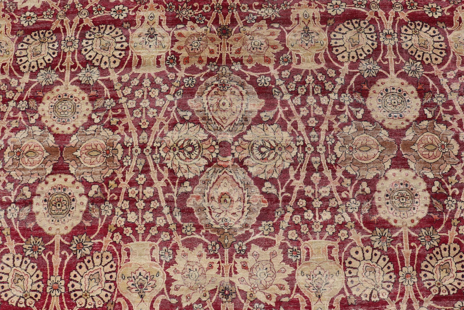 Très grand tapis persan ancien Kerman de taille palais avec motifs floraux sur toute sa surface en vente 1