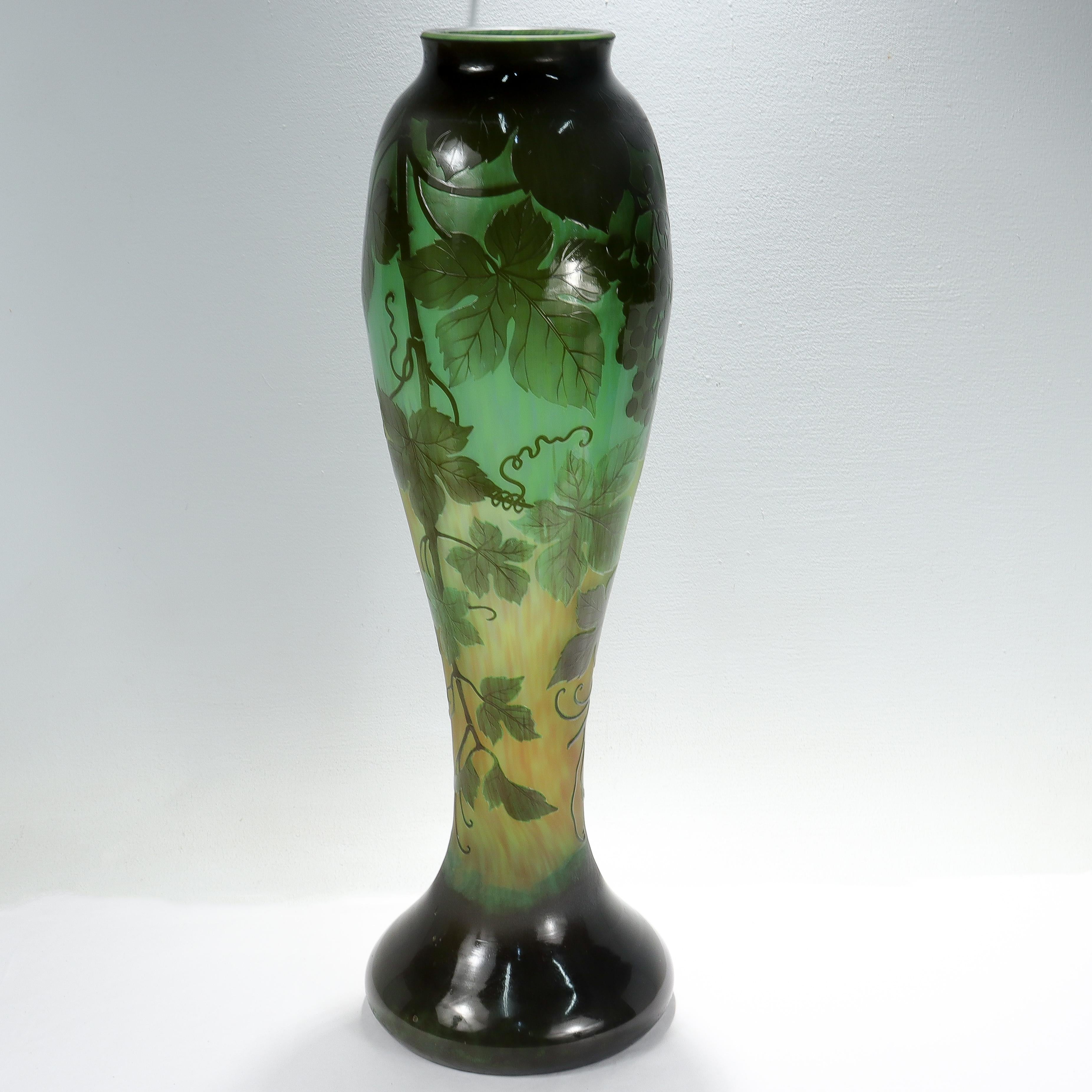 Very Large Antique Signed Gallé French Art Nouveau Green Cameo Art Glass Vase For Sale 1