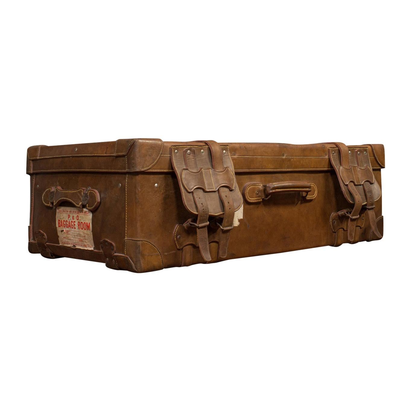 Très grande valise de voyage ancienne:: anglaise:: en cuir:: à vapeur:: malle d'expédition en vente