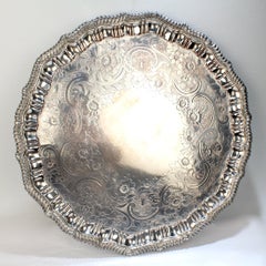 Salver o vassoio rotondo in argento di Sheffield di epoca vittoriana molto grande