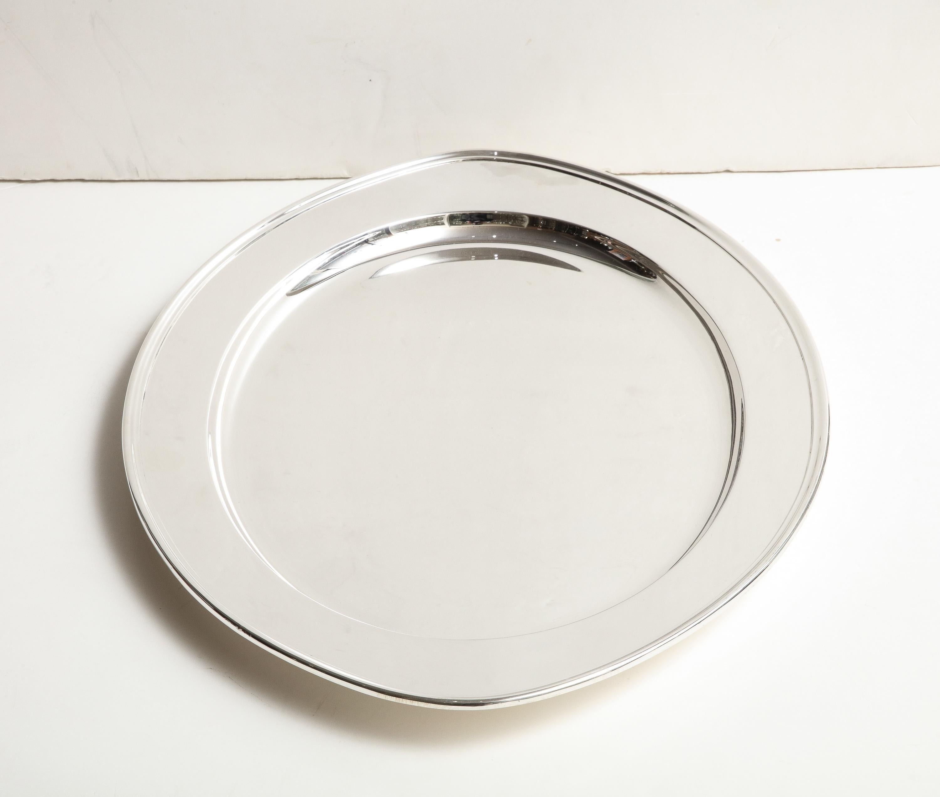 Very Large Art Deco Period Solid Sterling Silver Serving Platter/Tray by Gorham For Sale 2