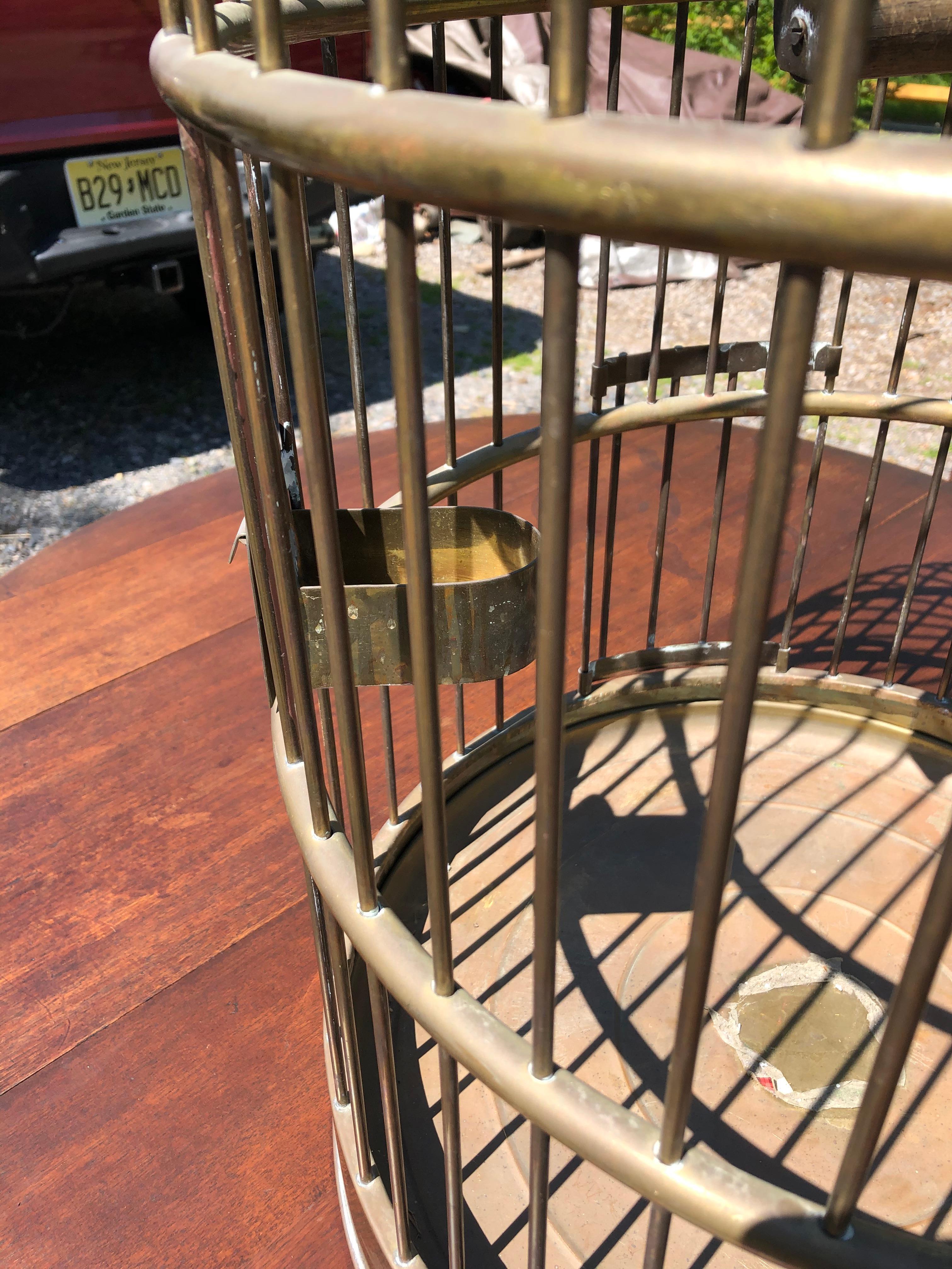 Very Large Brass Vintage Functional Bird Cage In Good Condition In Hopewell, NJ