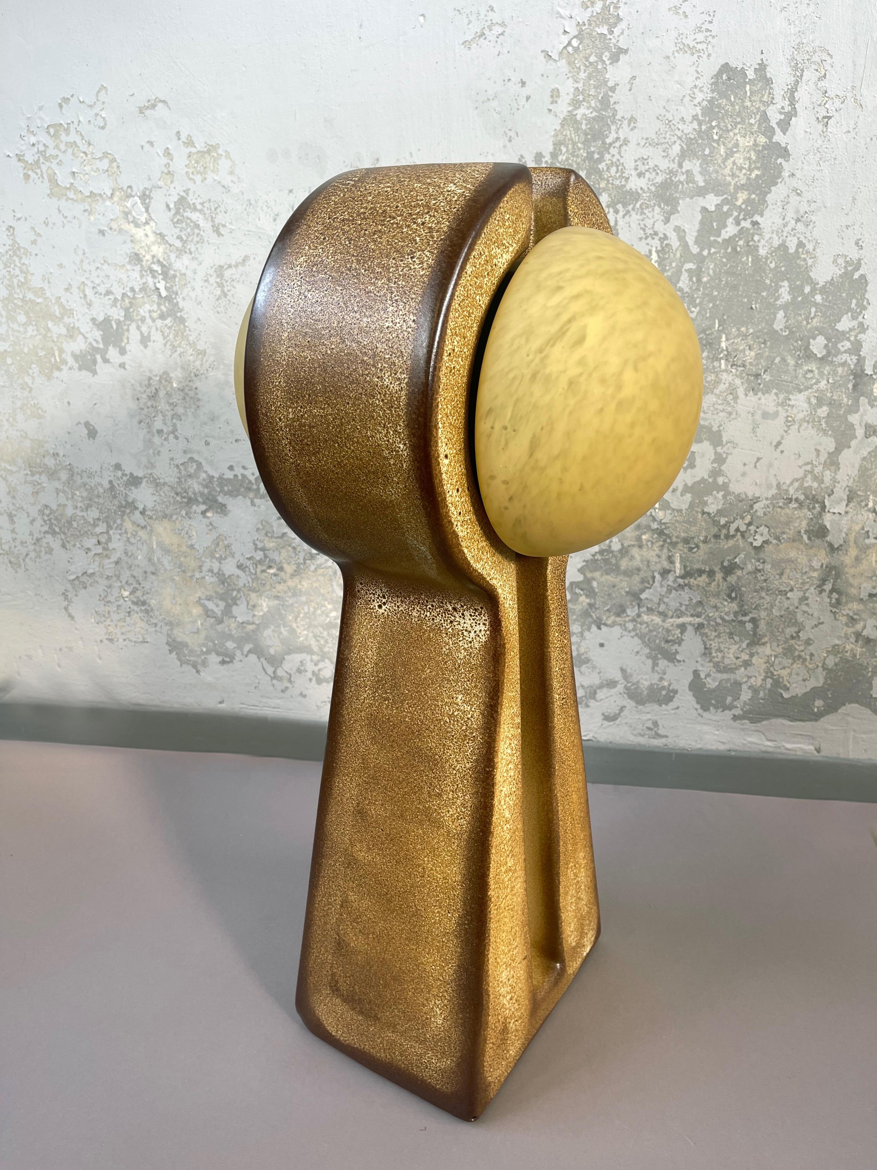 Very Large Brown Futuristic Ceramic Floor Lamp 1970s, West Germany, 2 Globed For Sale 5