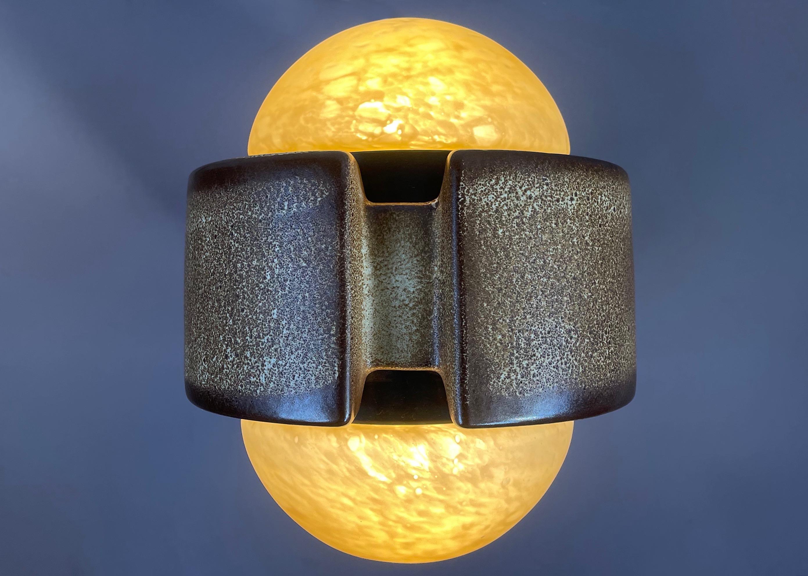 Very Large Brown Futuristic Ceramic Floor Lamp 1970s, West Germany, 2 Globed For Sale 1