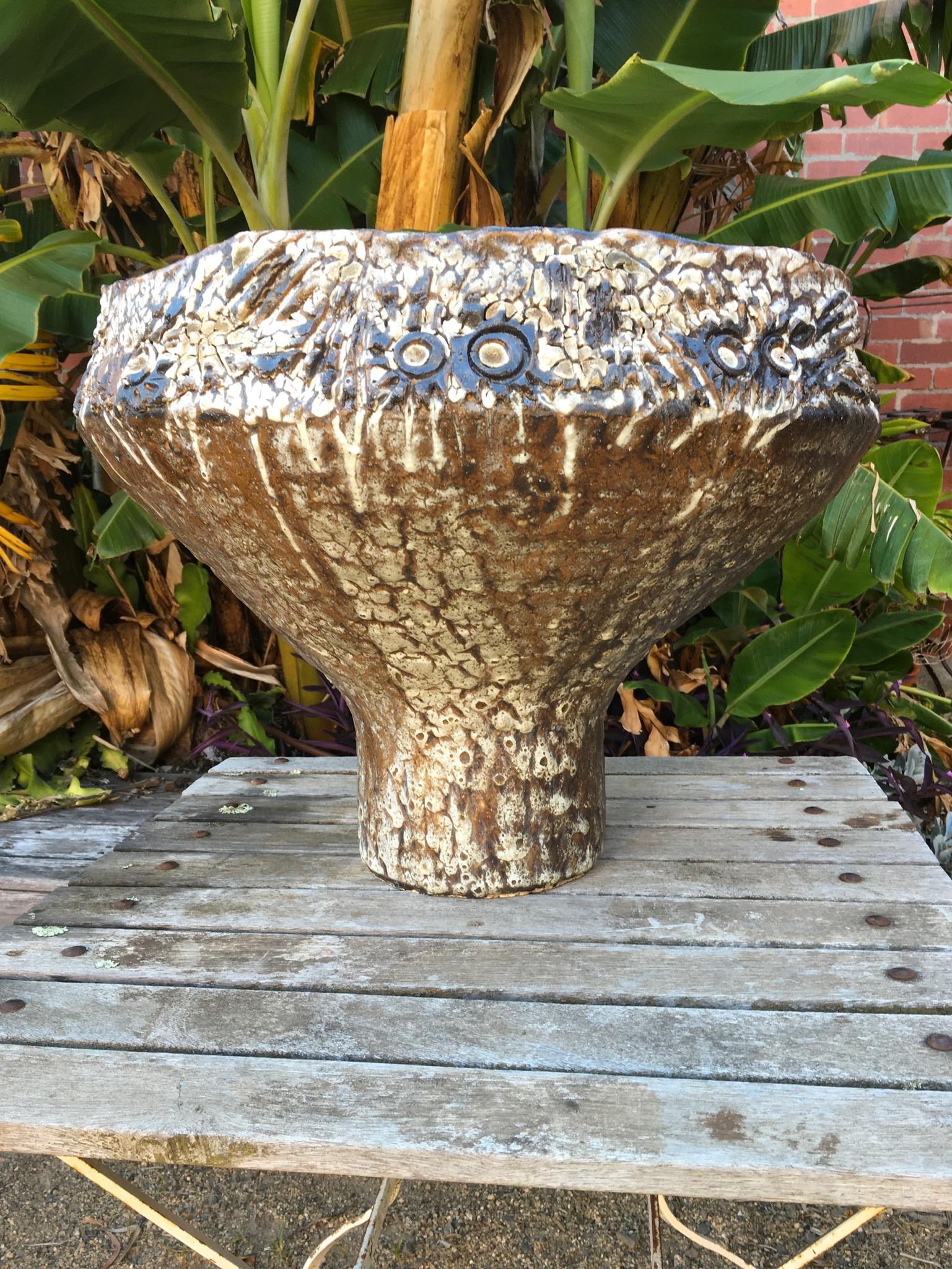 Very Large Brutalist Middle Eastern Ceramic Planter 1970s In Good Condition For Sale In Melbourne, AU