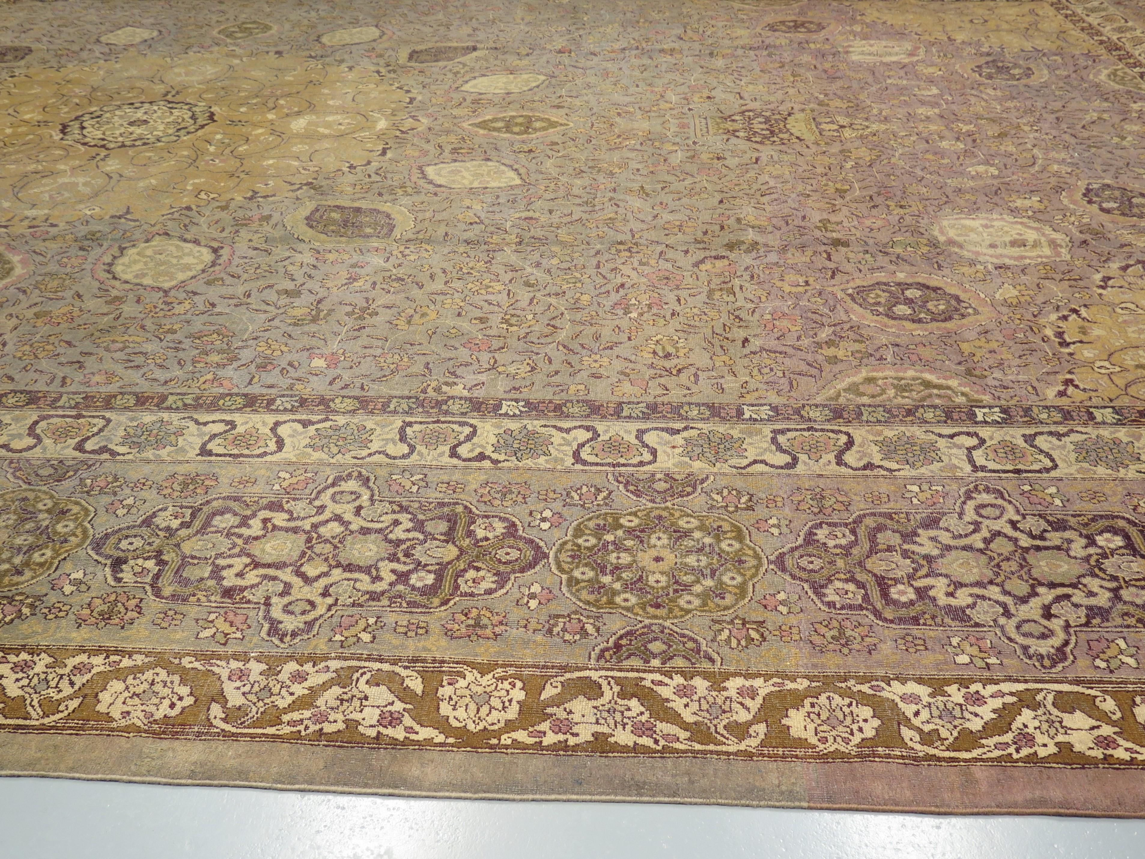 Anglo-indien Très grand tapis d'A.I.C. C.C. de 1870 en vente