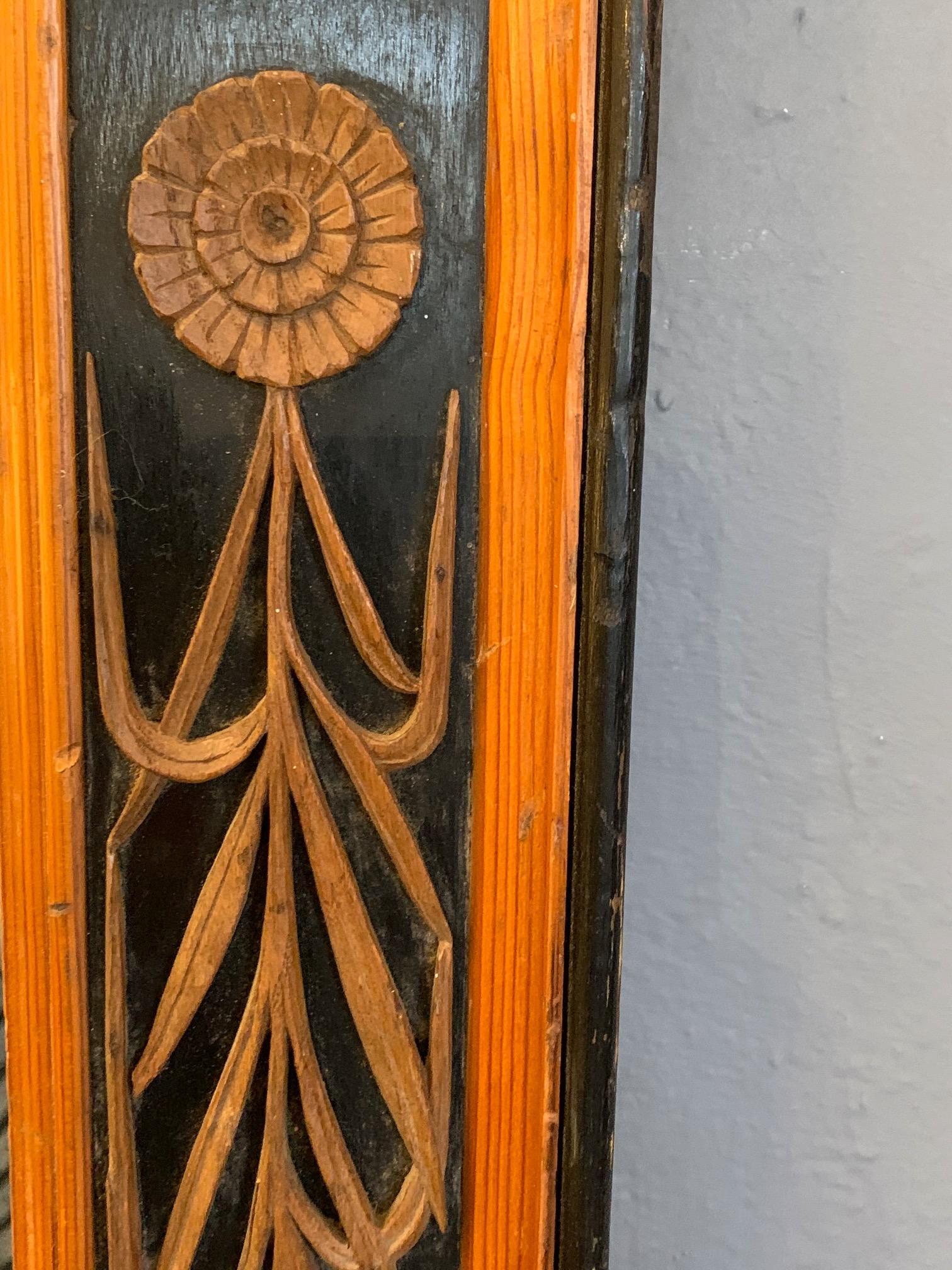 Very Large Carved Wood Art Nouveau Mirror with Fleur-di-Lis In Excellent Condition In Hopewell, NJ