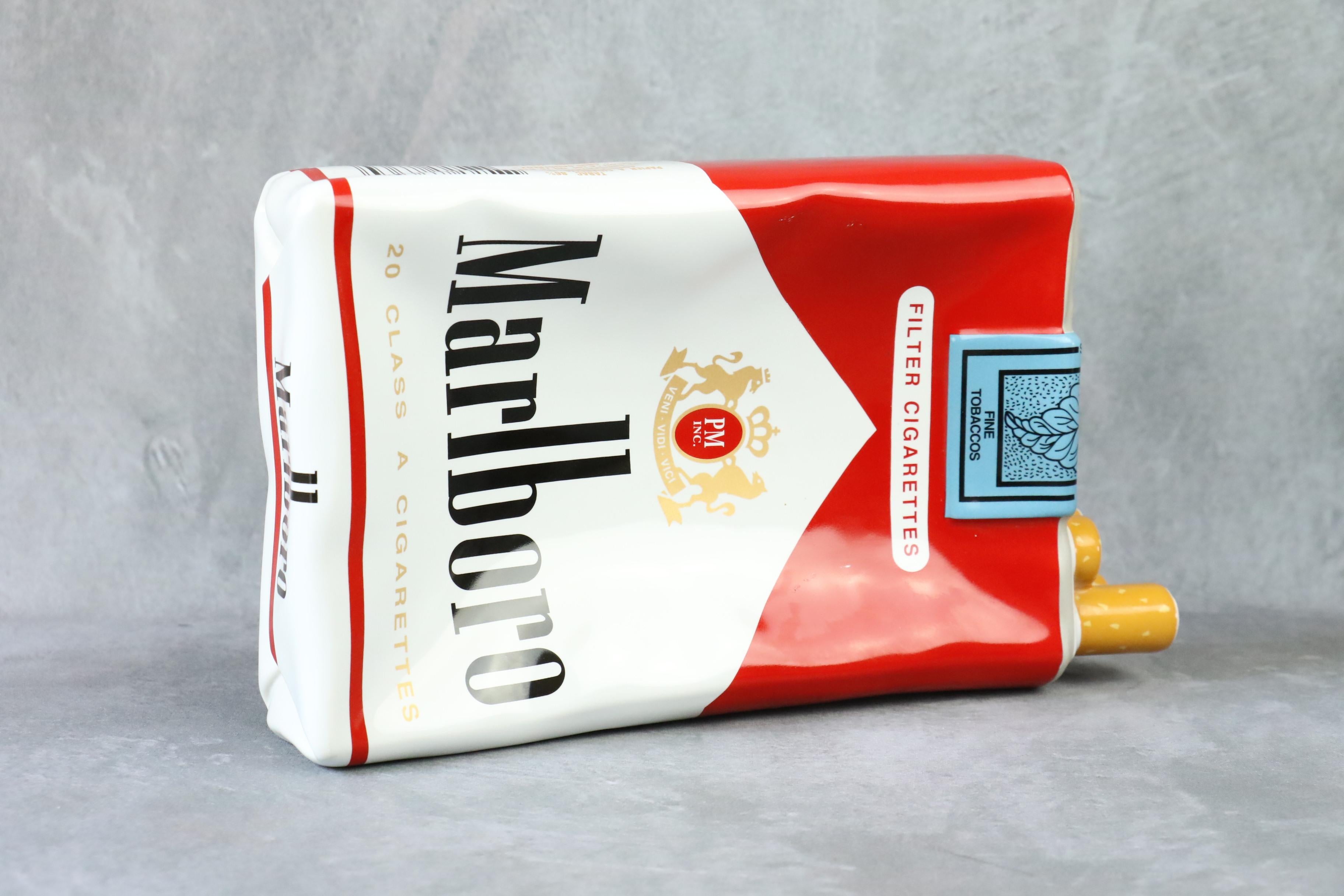 marble red shorts cigarettes