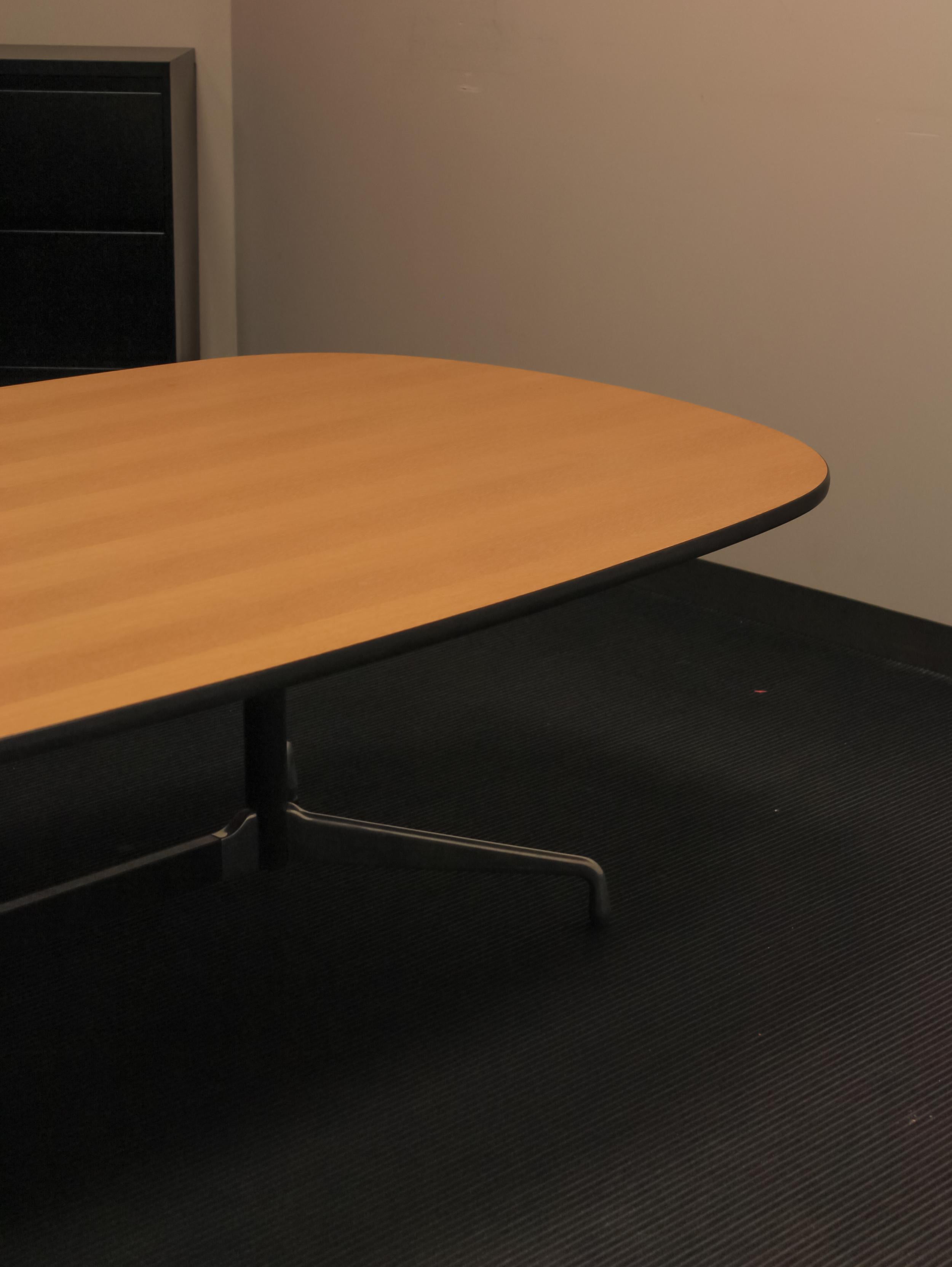 Very Large Charles & Ray Eames for Herman Miller 8' Conference Dining Table Oak For Sale 3