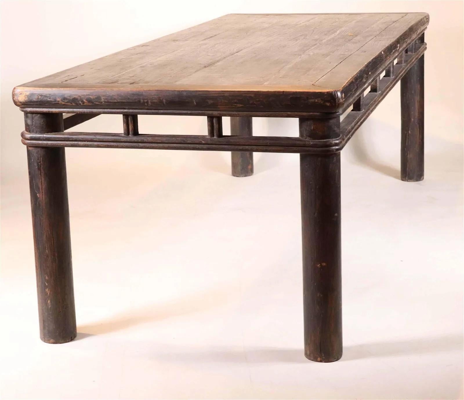 Autre Très grande table d'autel chinoise, 19e siècle en vente