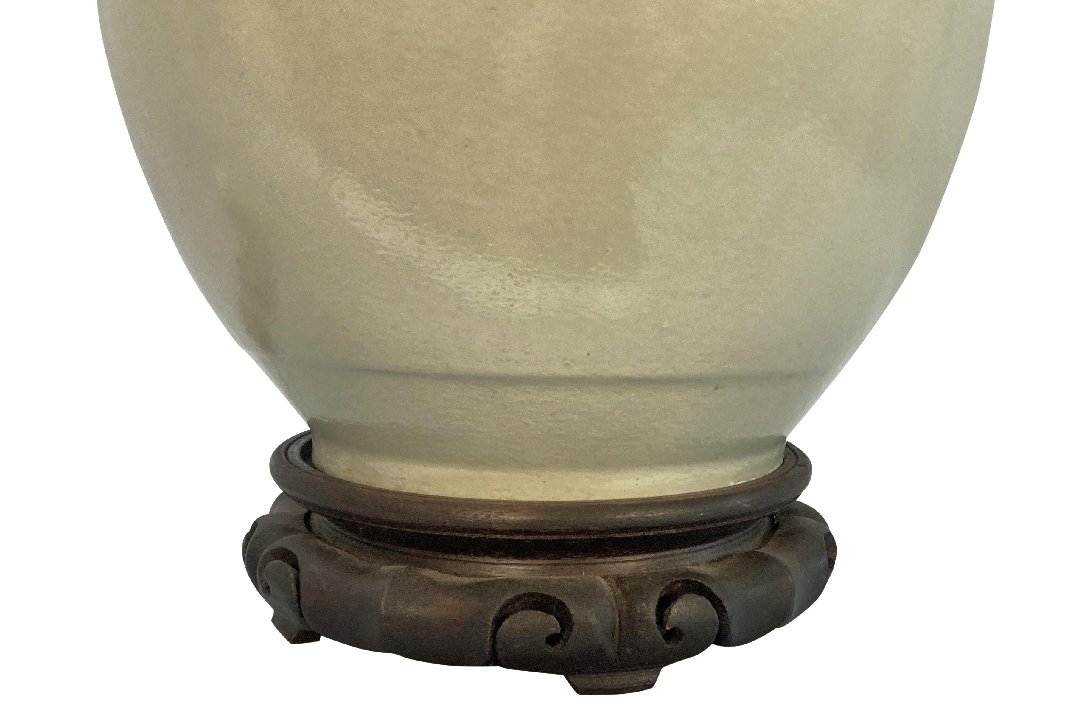 Chinois Très grande lampe chinoise à vase céladon en vente
