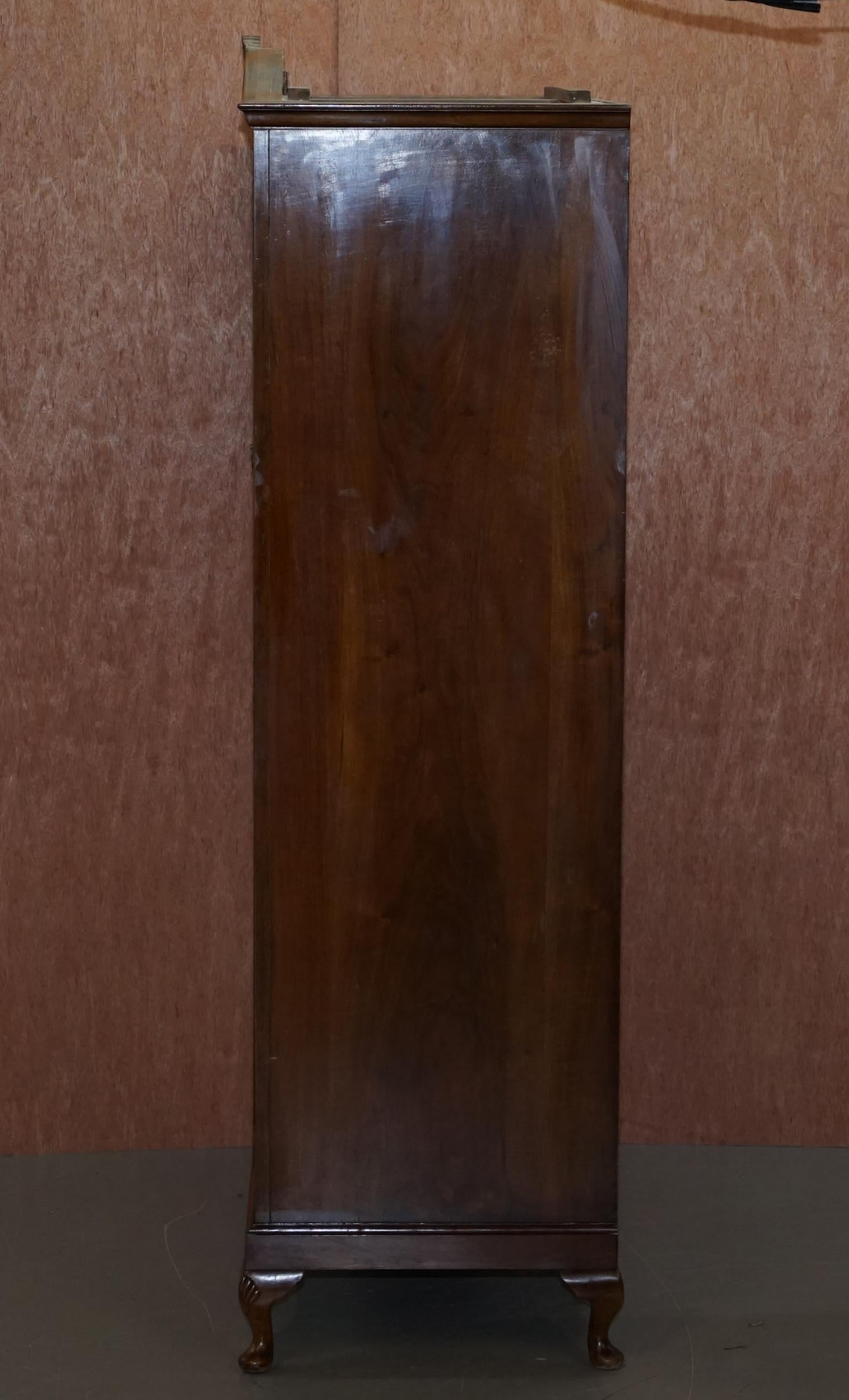 Very Large circa 1930s Figured Walnut Double Wardrobe Part of Bedroom Suite In Good Condition In West Sussex, Pulborough