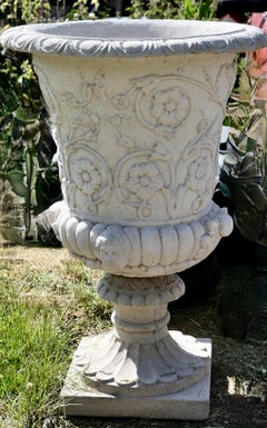Large Tudor Rose Garden Planter, Concrete, Vintage Style, 1990s