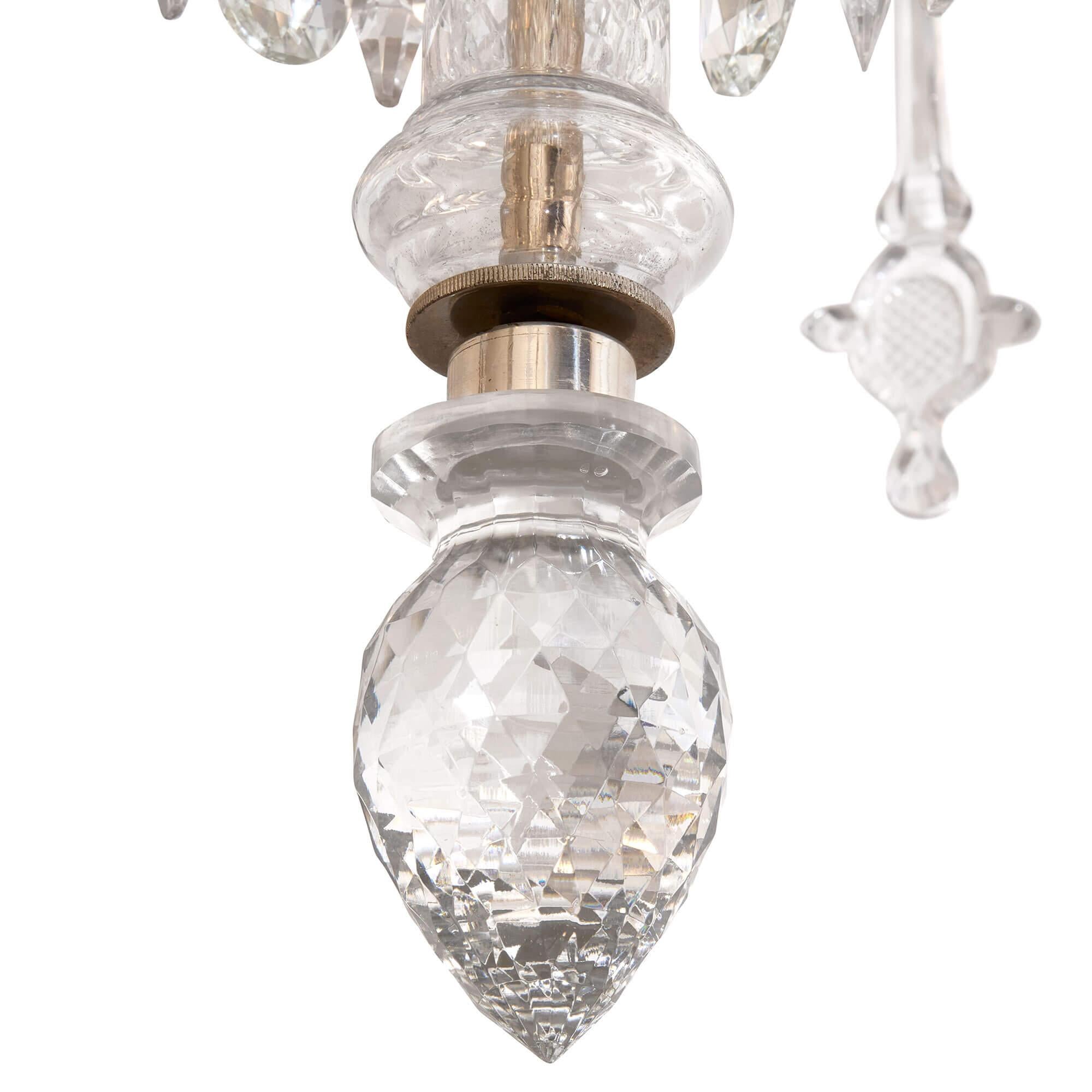 20ième siècle Très grand lustre en verre taillé dans le style de F&C Osler en vente