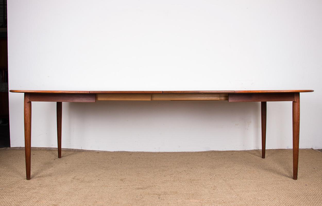 Very large Danish extendable dining table, 250 cm, in Teak by Hans Skovmand 1960 7