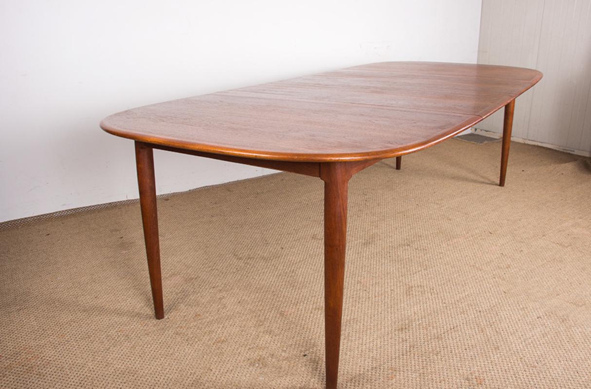 Very large Danish extendable dining table, 250 cm, in Teak by Hans Skovmand 1960 9