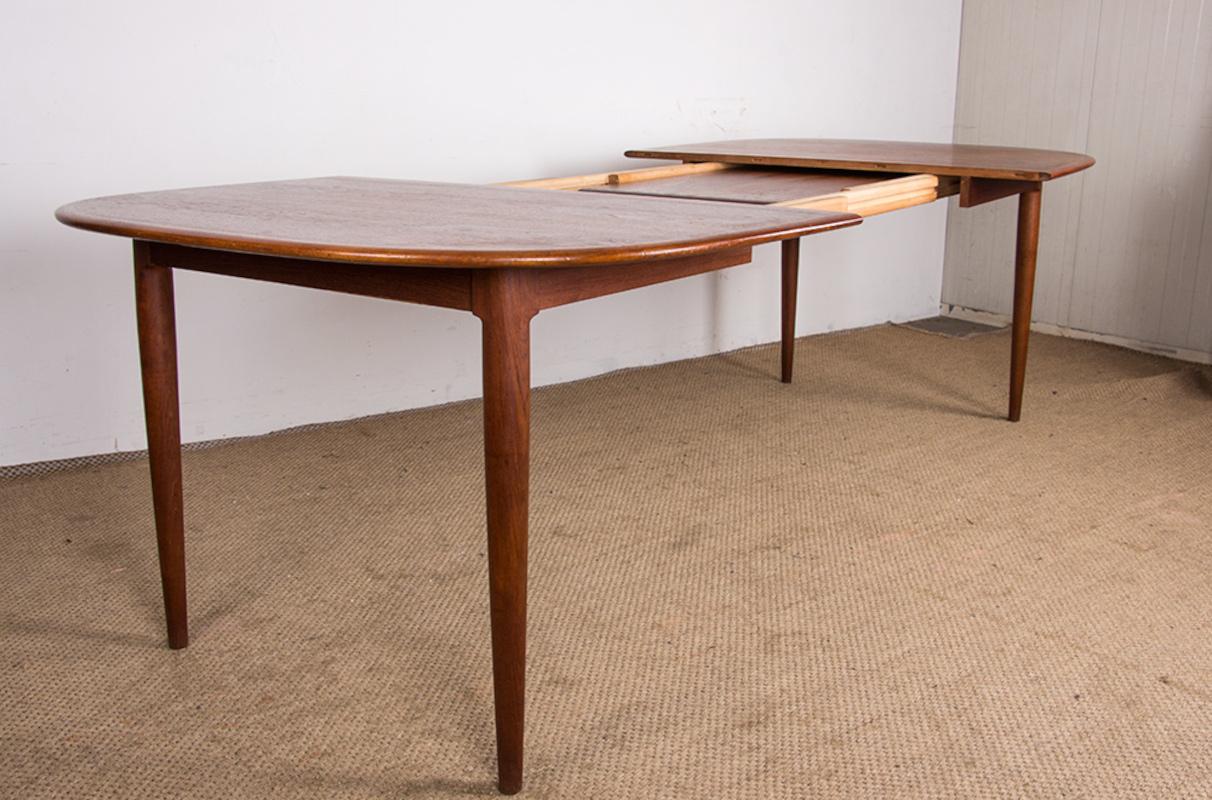 Very large Danish extendable dining table, 250 cm, in Teak by Hans Skovmand 1960 13