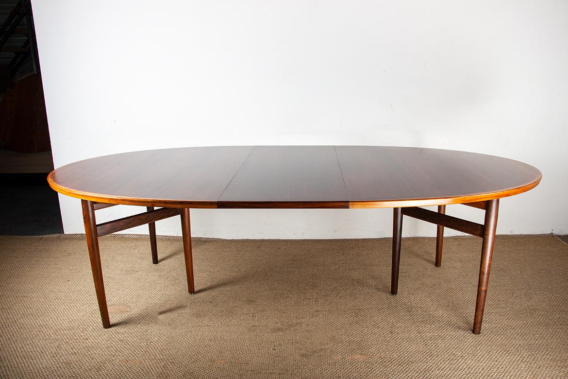 Very large Danish extendable dining table in rosewood model 212 by Arne Vodder. For Sale 6