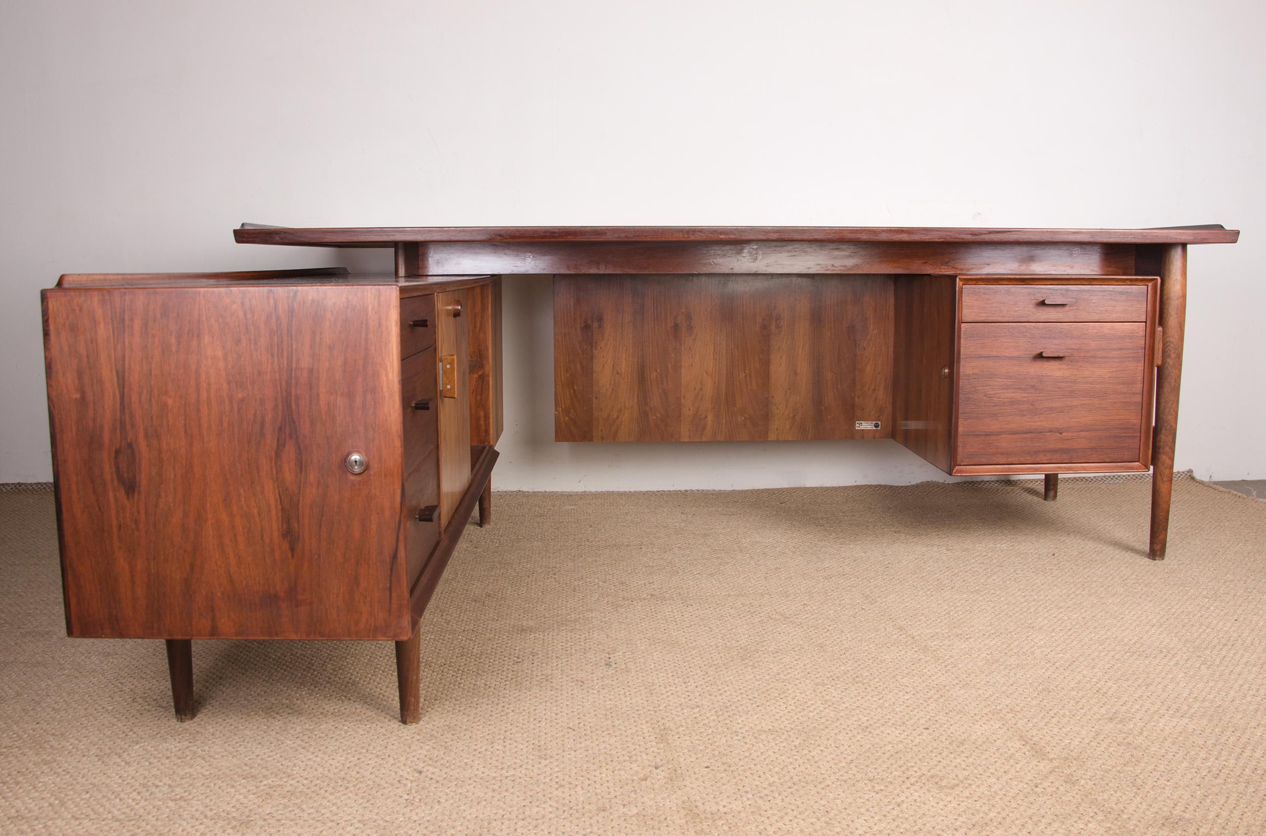 Very Large Danish Rosewood Executive Desk, Model 208 by Arne Vodder for Sibast 1 11